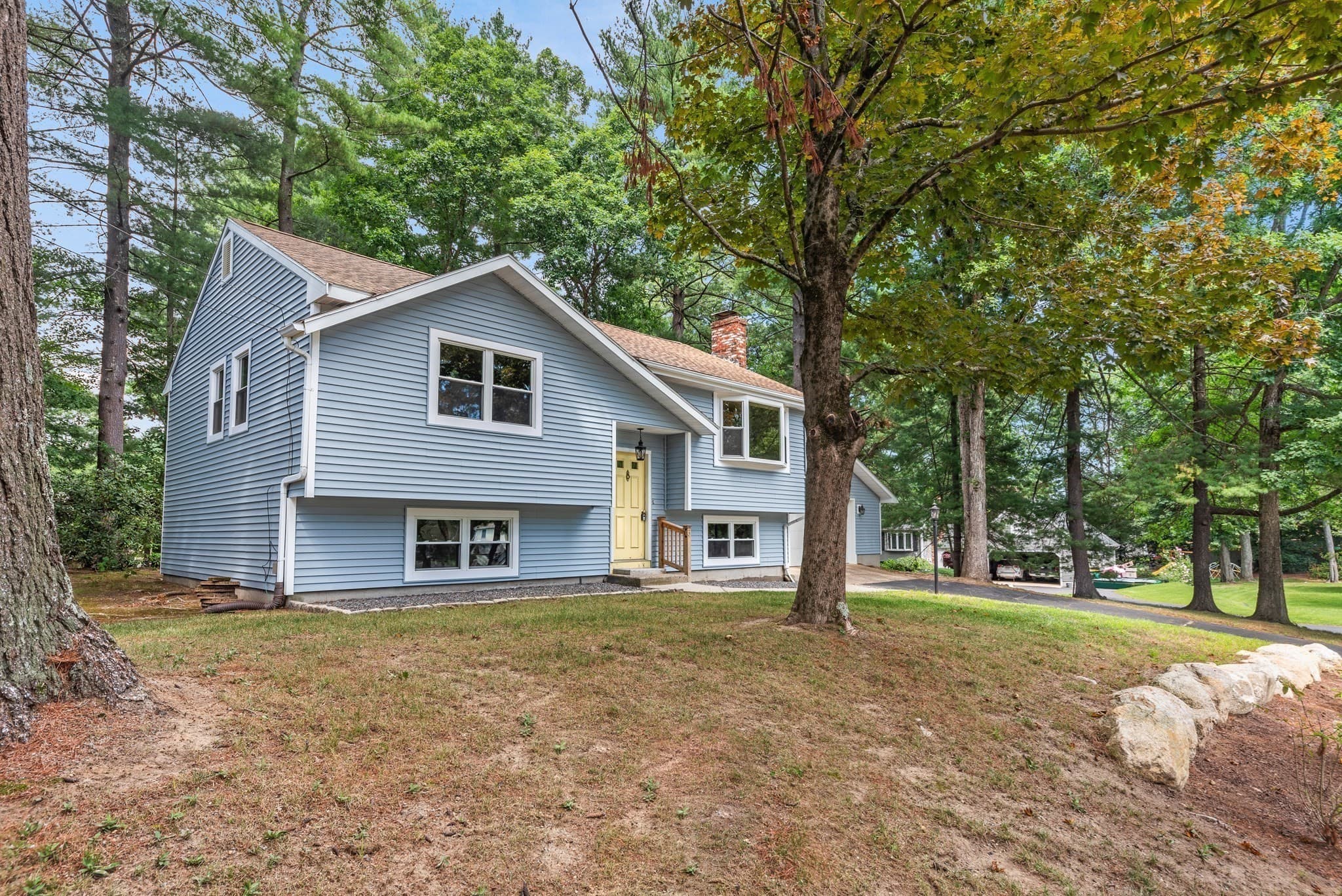 Single Family Residence at 3 Jason Cir, North Attleboro MA 02760, North Attleboro, photo 6 of 42
