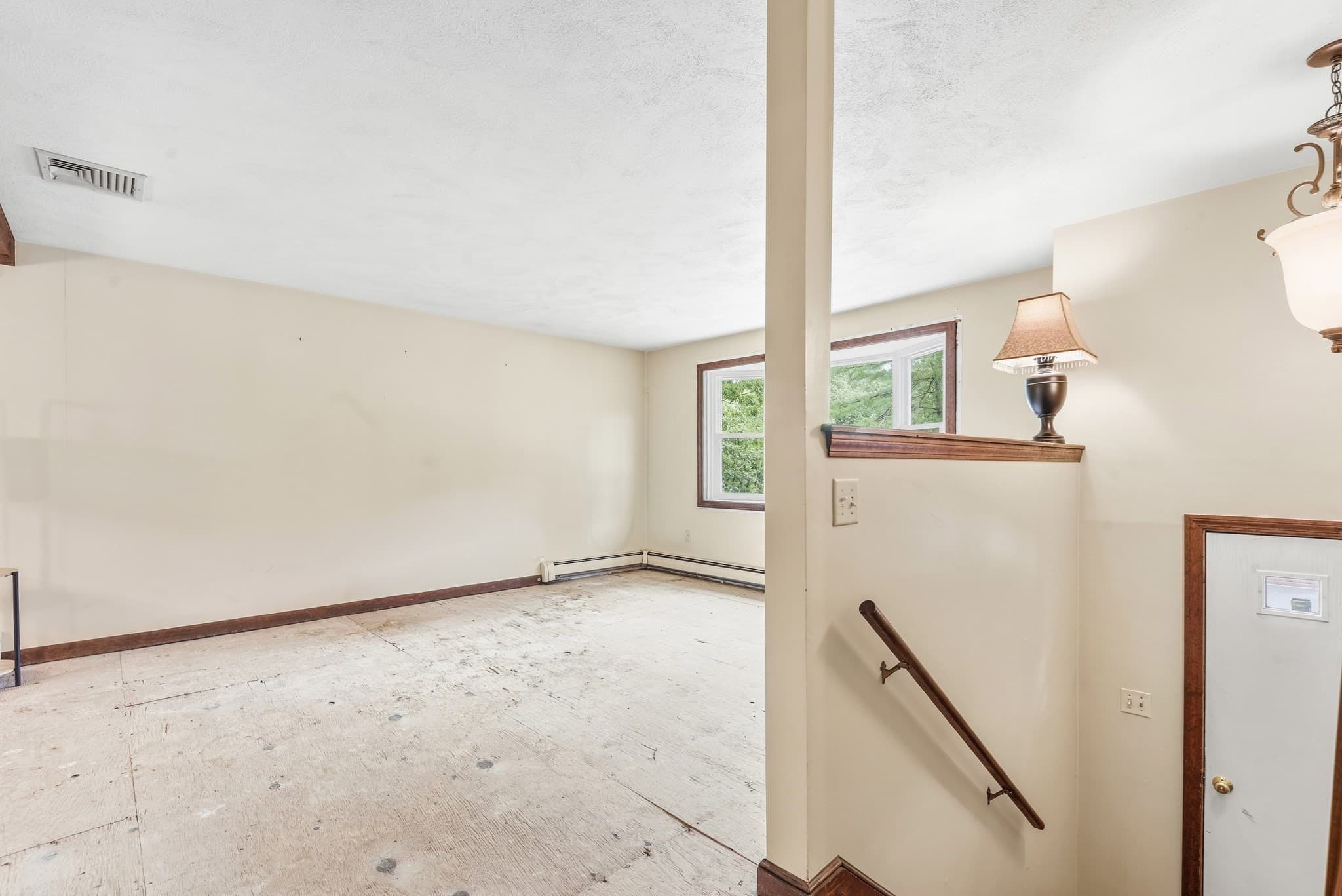 Single Family Residence at 3 Jason Cir, North Attleboro MA 02760, North Attleboro, photo 17 of 42
