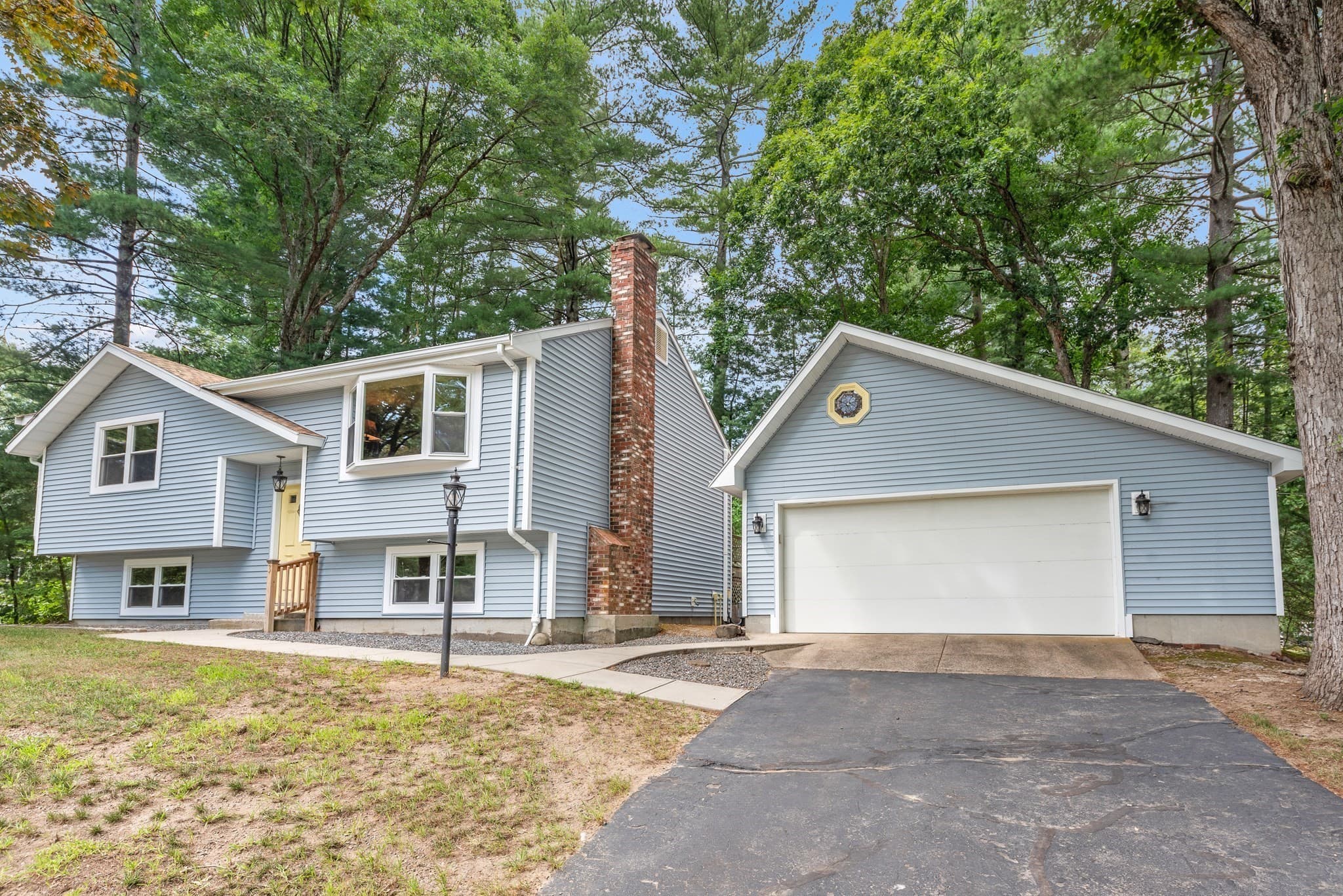 Single Family Residence at 3 Jason Cir, North Attleboro MA 02760, North Attleboro, photo 7 of 42