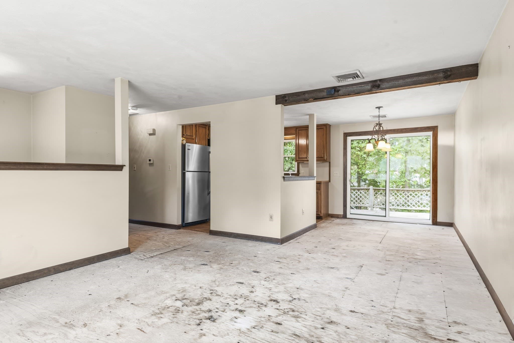 Single Family Residence at 3 Jason Cir, North Attleboro MA 02760, North Attleboro, photo 19 of 42