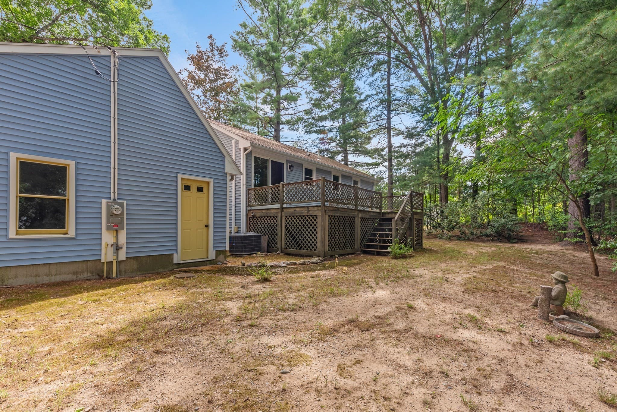 Single Family Residence at 3 Jason Cir, North Attleboro MA 02760, North Attleboro, photo 8 of 42