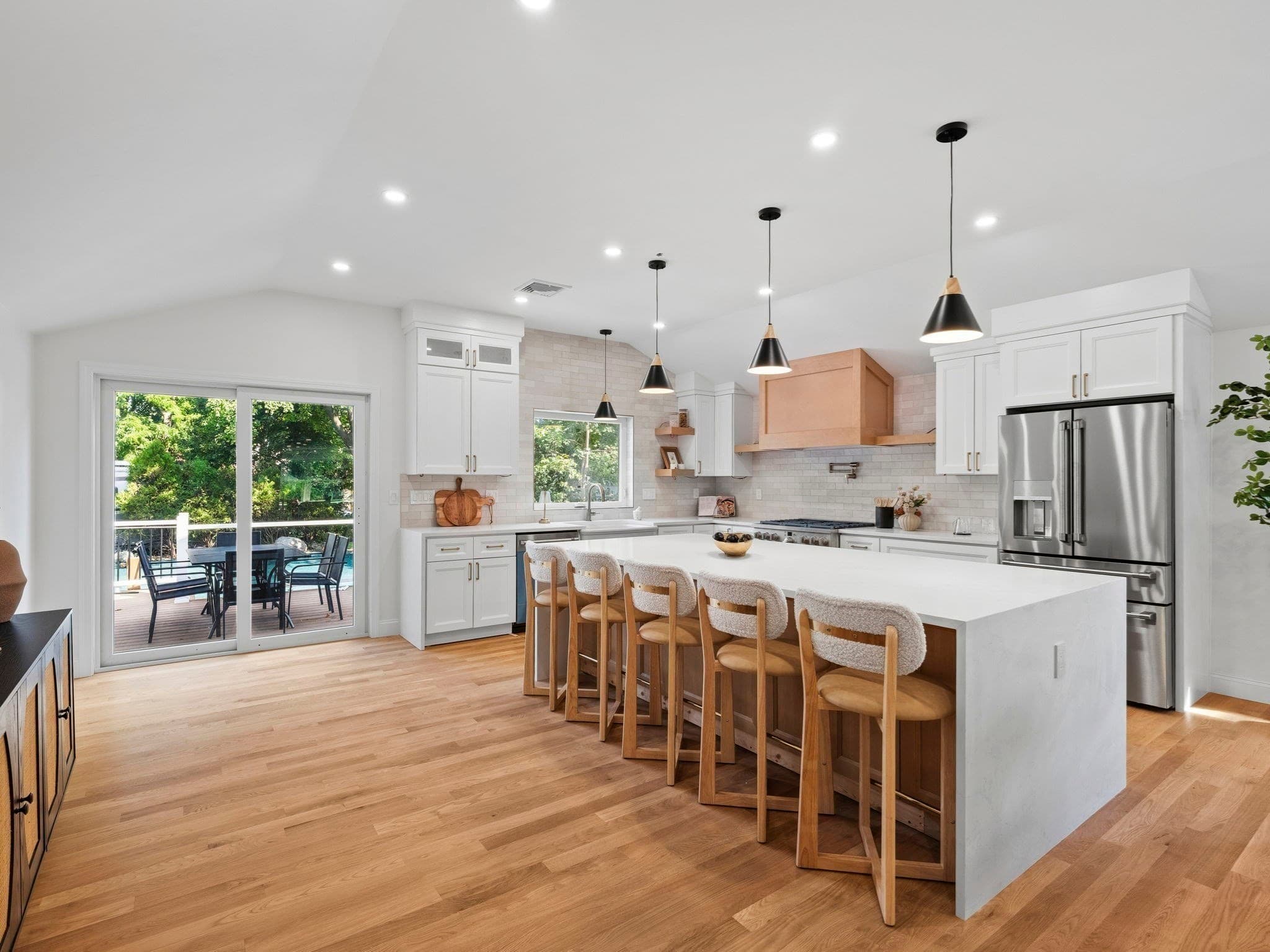 Single Family Residence at 175 West St, Reading MA 01867, Reading, photo 6 of 42