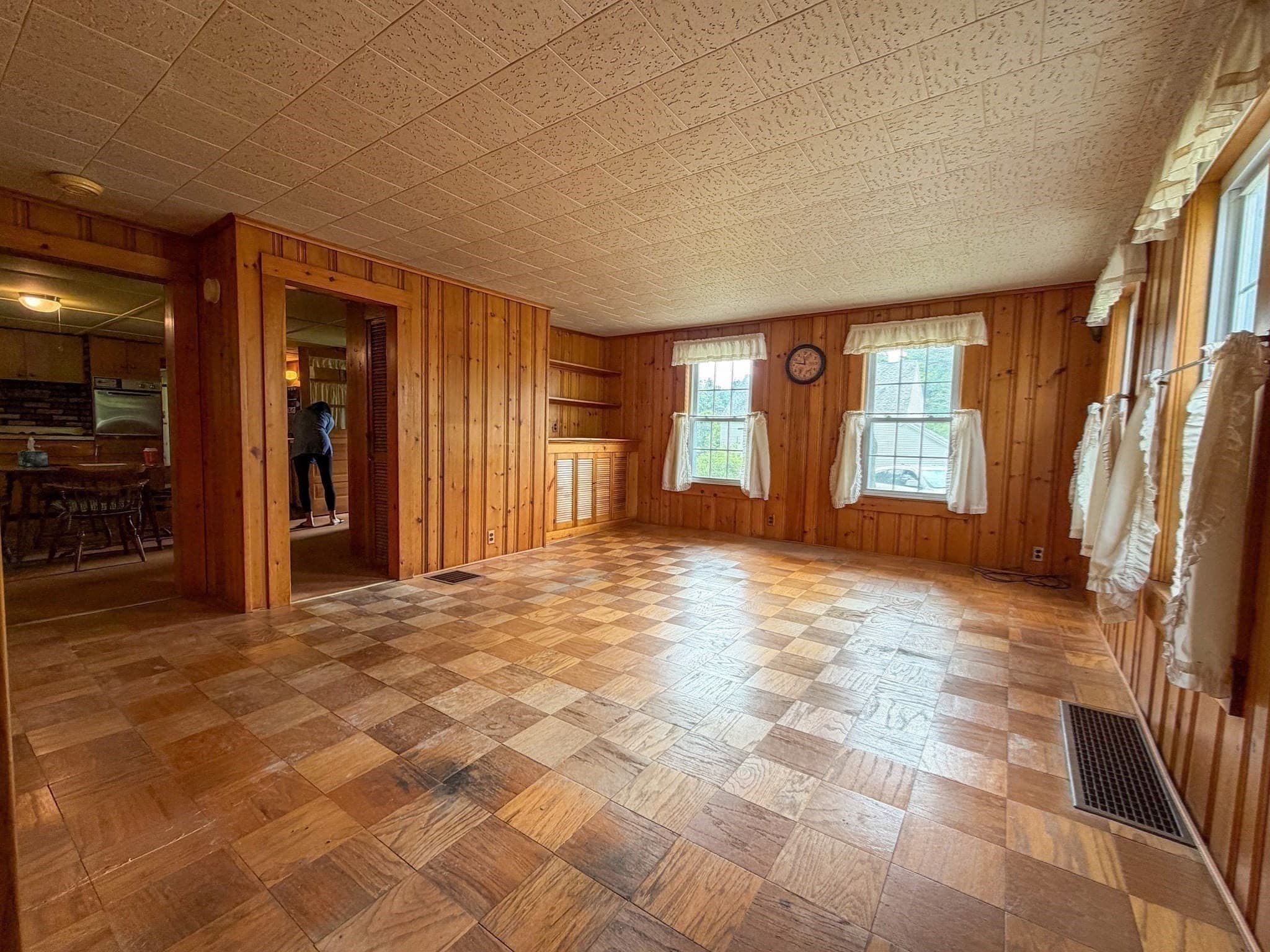 Single Family Residence at 1386 Pleasant St, Athol MA 01331, Athol, photo 16 of 33