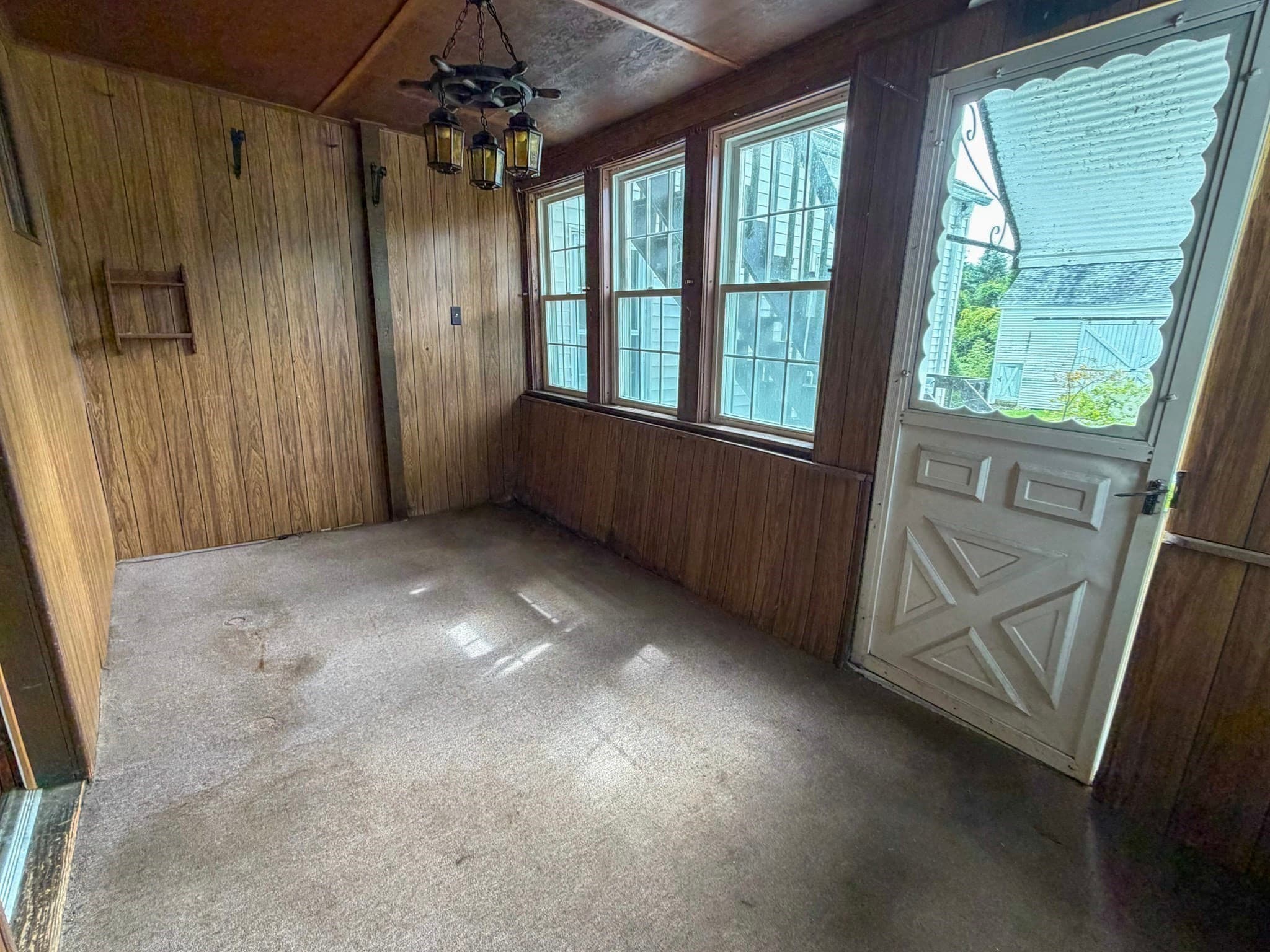 Single Family Residence at 1386 Pleasant St, Athol MA 01331, Athol, photo 3 of 33
