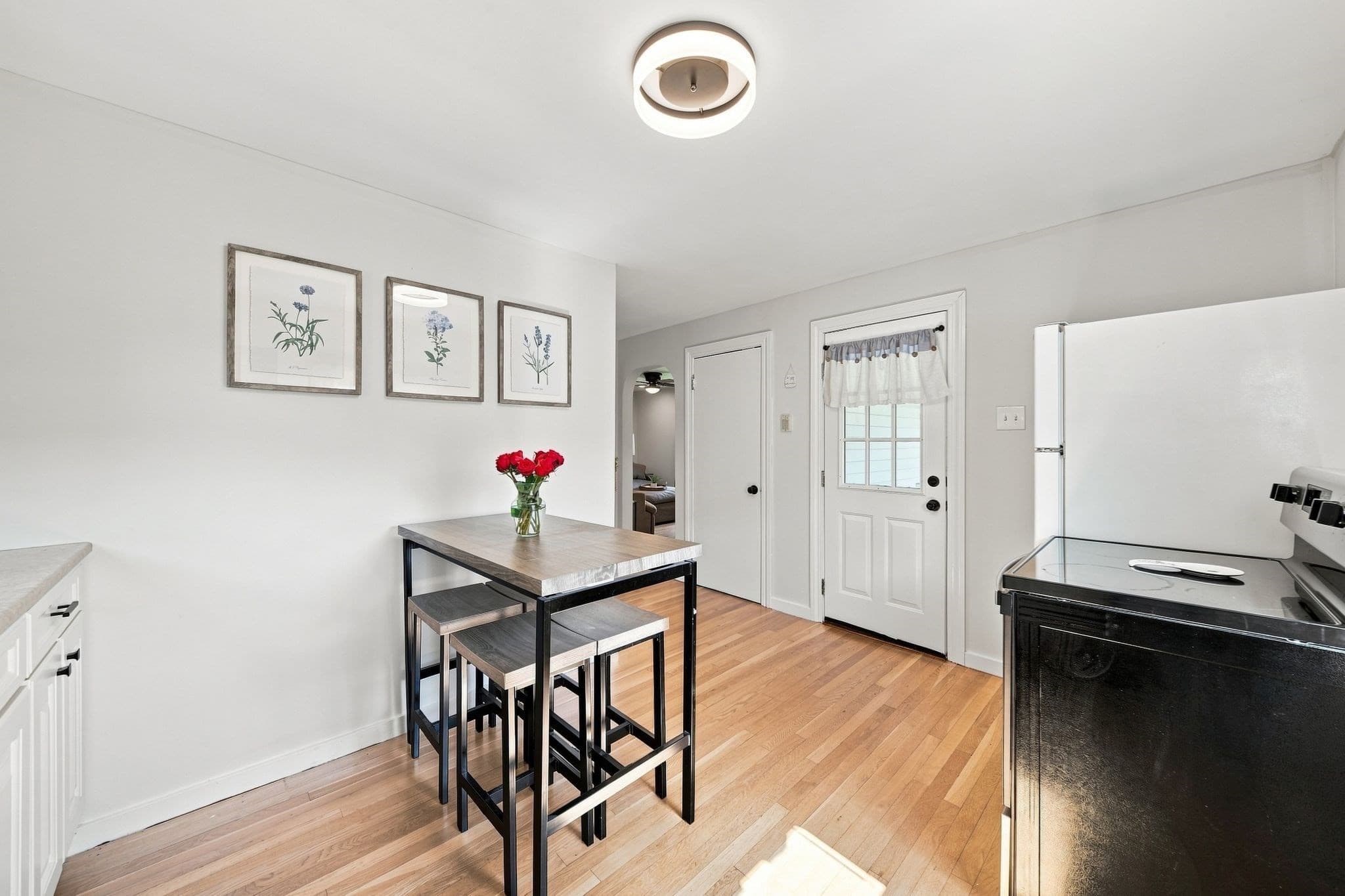 Single Family Residence at 46 Lupine Rd, Lowell MA 01850, Lowell, photo 12 of 33
