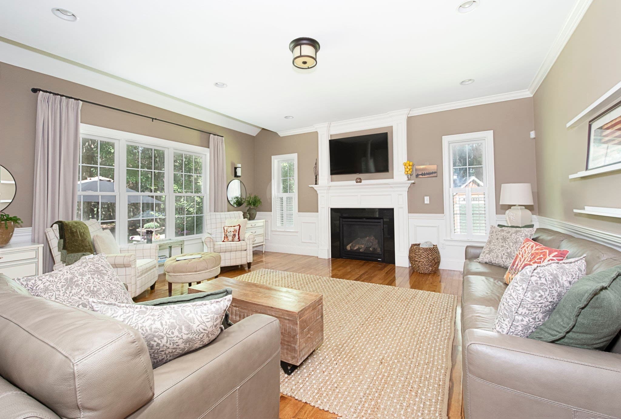 Single Family Residence at 32 Sewall St, Shrewsbury MA 01545, Shrewsbury, photo 10 of 37