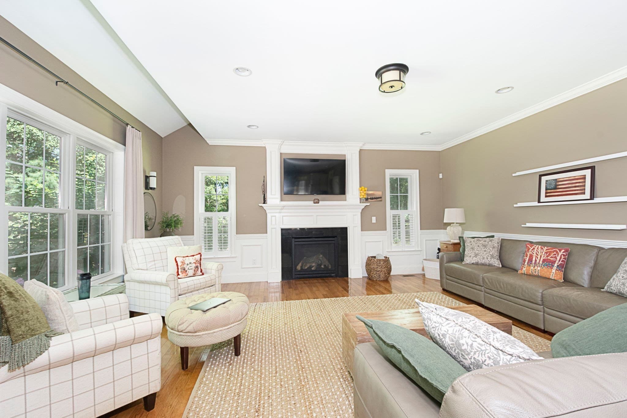 Single Family Residence at 32 Sewall St, Shrewsbury MA 01545, Shrewsbury, photo 11 of 37