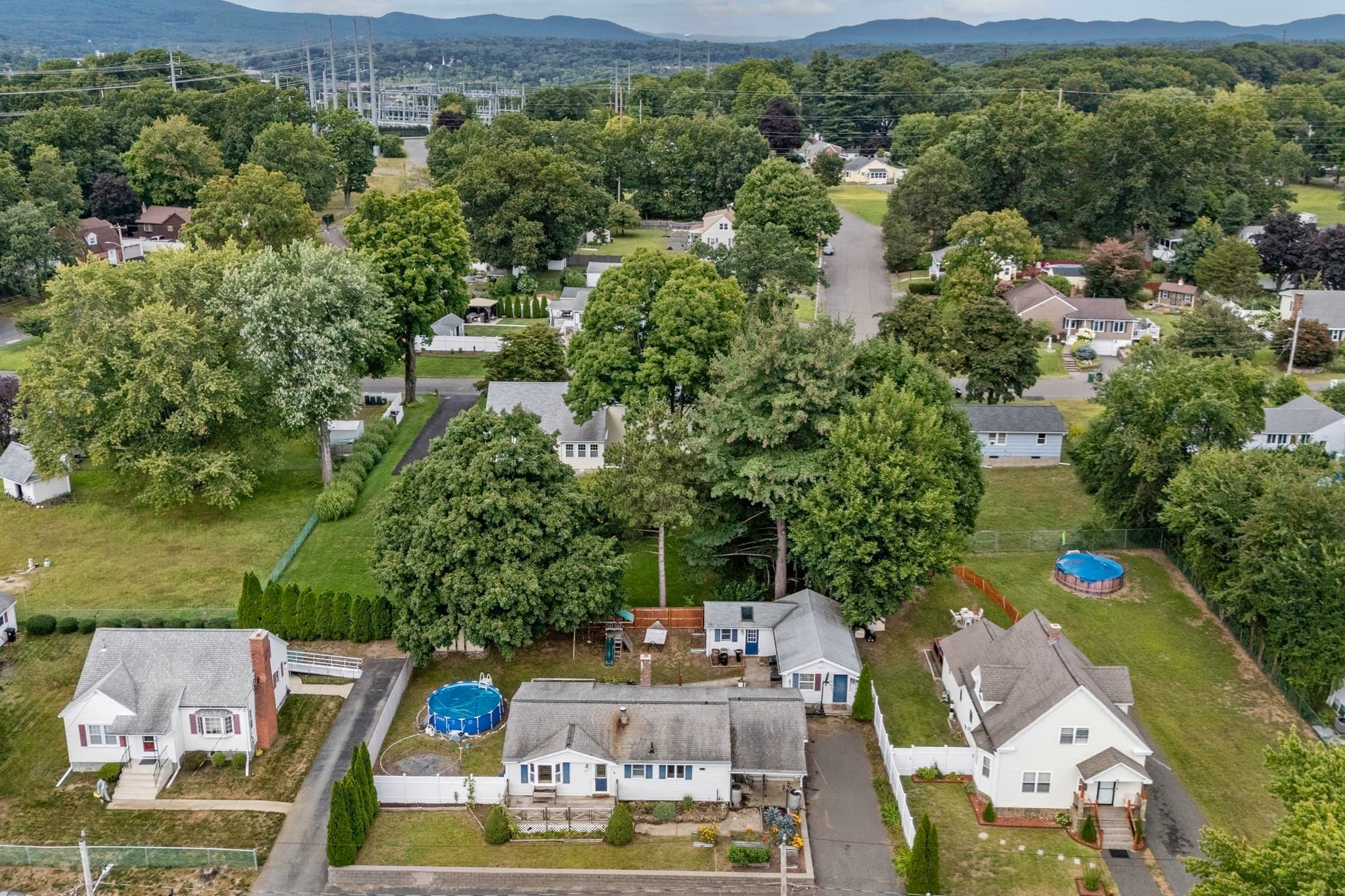 Single Family Residence at 80 Quartus St, Chicopee MA 01013, Chicopee, photo 7 of 42