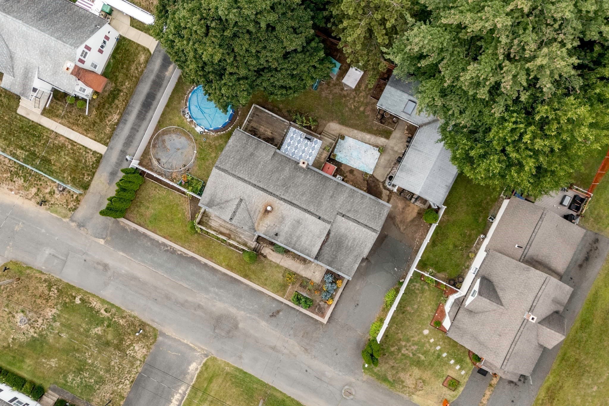 Single Family Residence at 80 Quartus St, Chicopee MA 01013, Chicopee, photo 8 of 42