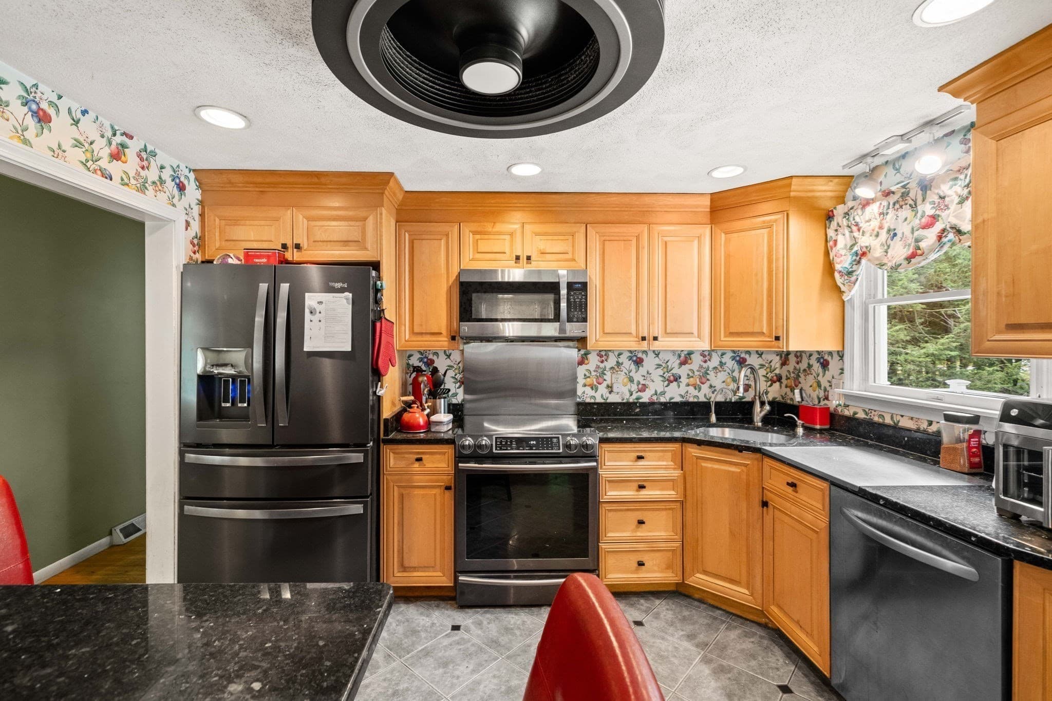 Single Family Residence at 240 Central St, North Reading MA 01864, North Reading, photo 8 of 40
