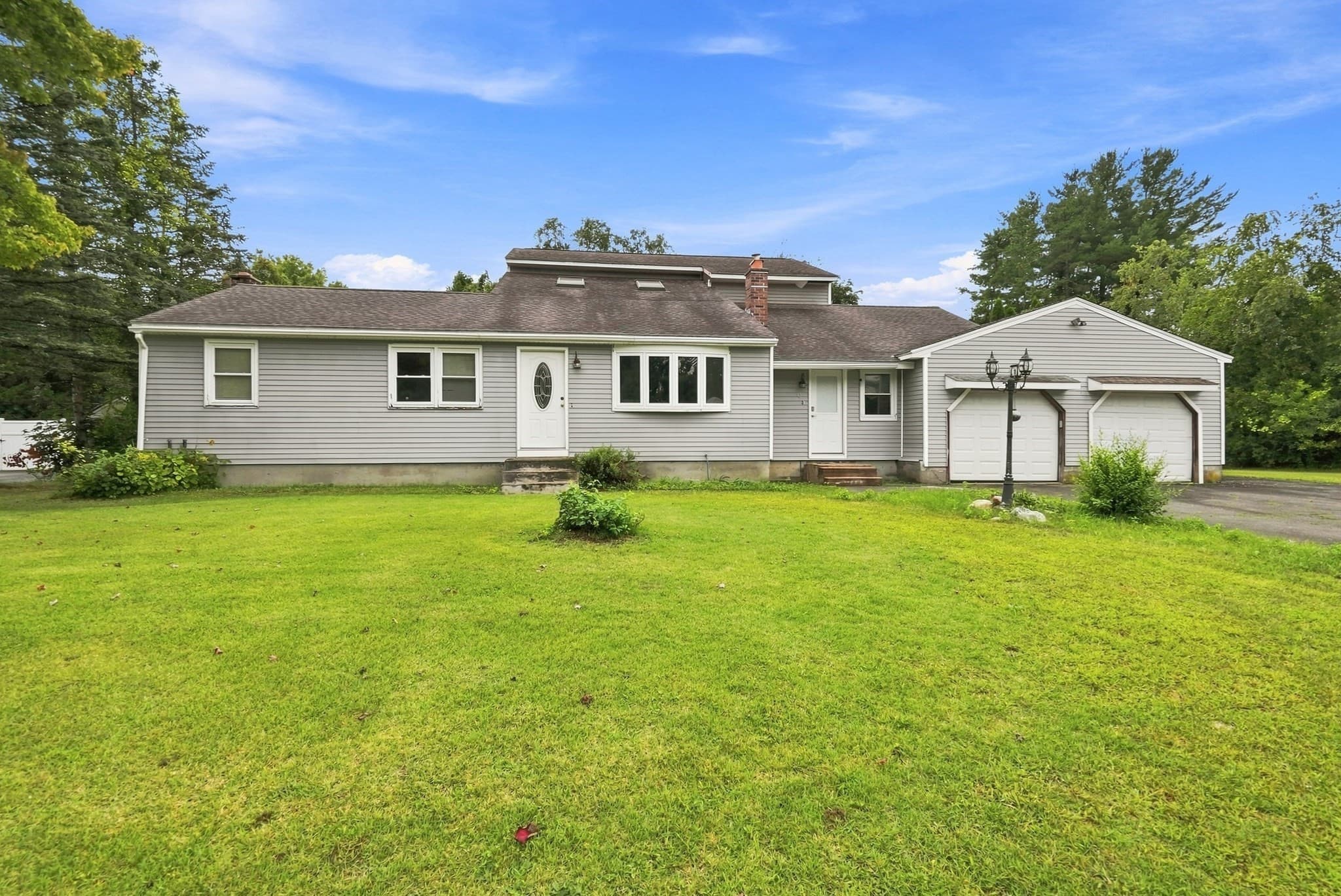 45 Campbell Dr, Easthampton MA 01027