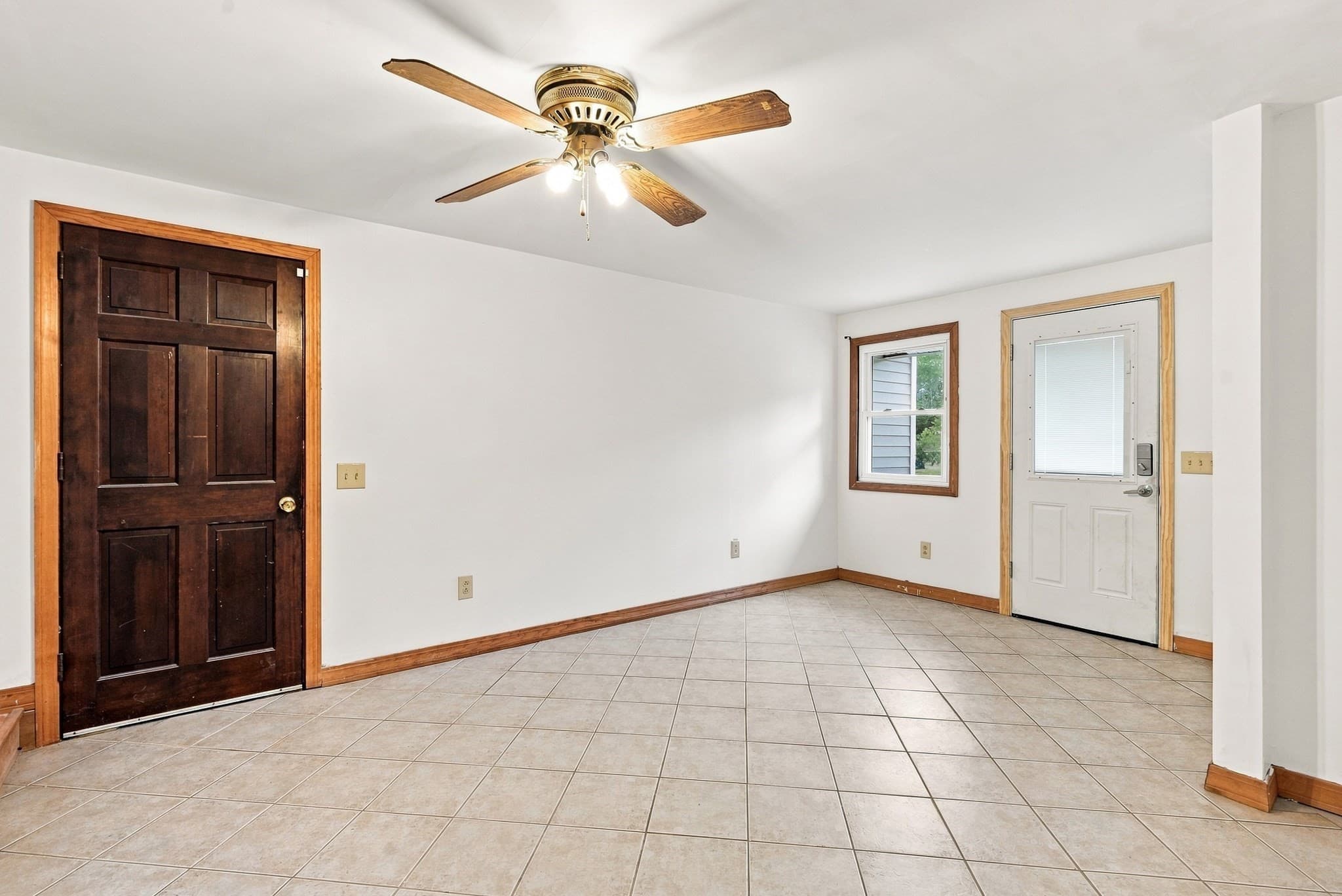 Single Family Residence at 45 Campbell Dr, Easthampton MA 01027, Easthampton, photo 8 of 41