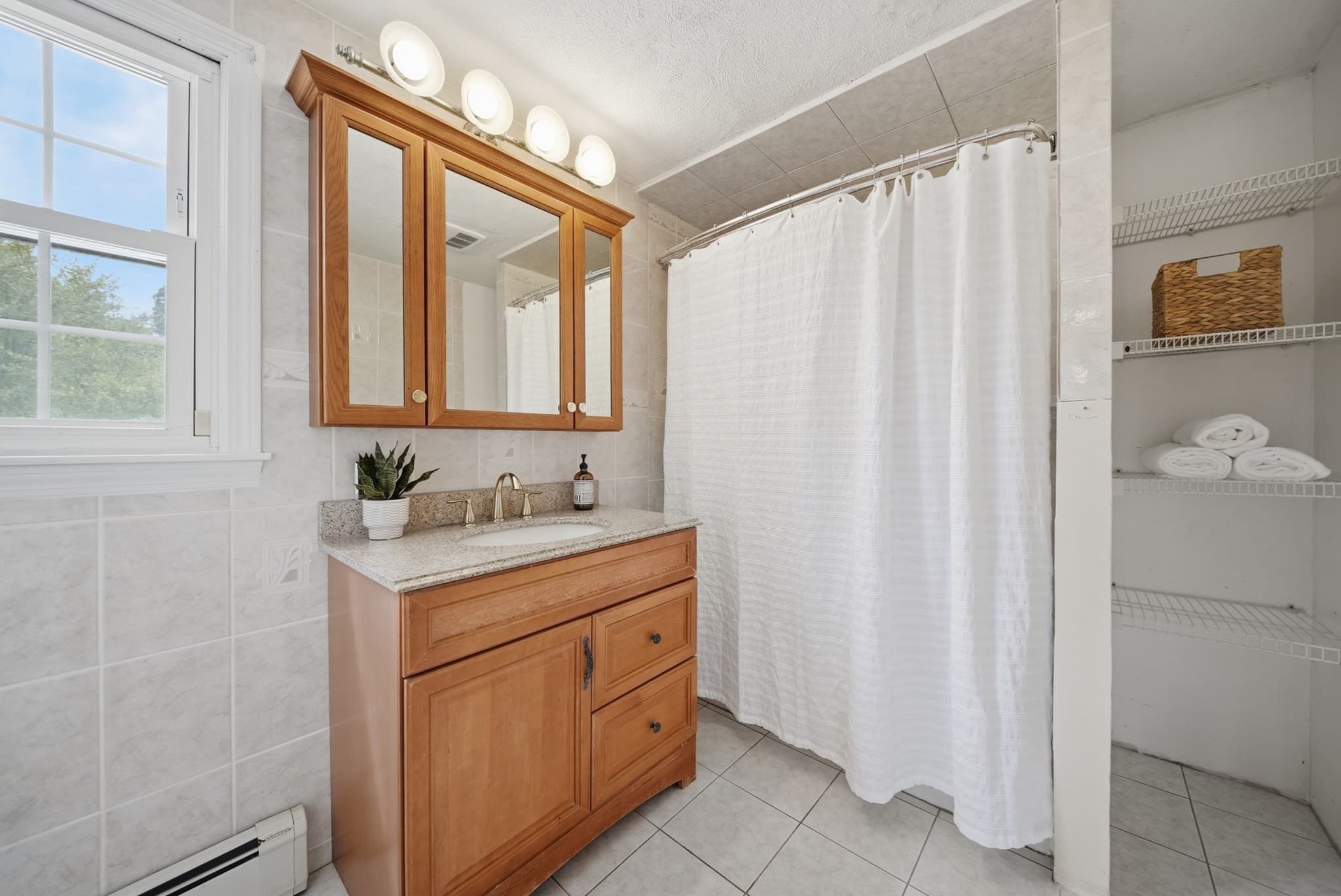 Single Family Residence at 76 Mount Pleasant, Lowell MA 01850, Lowell, photo 23 of 41