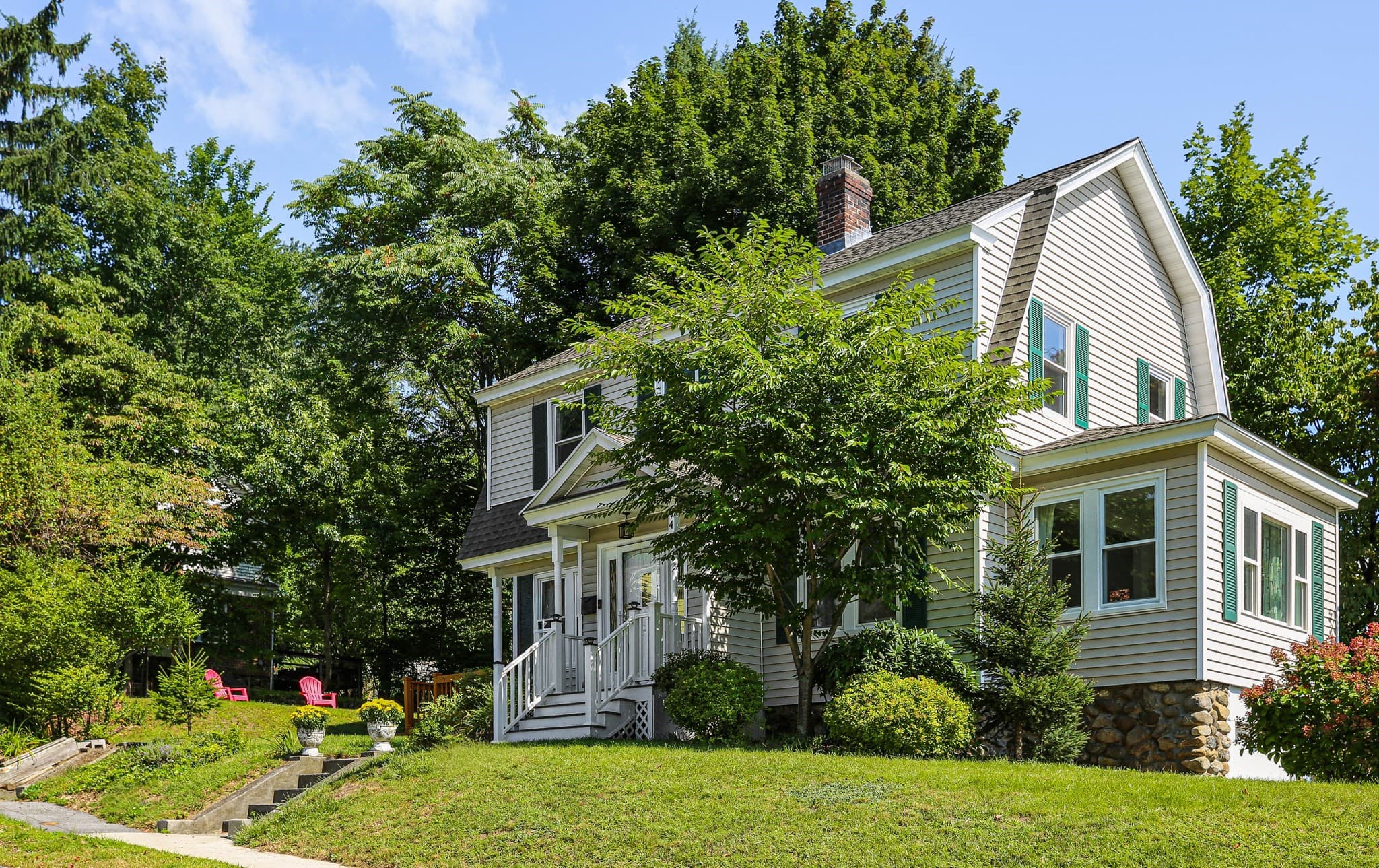 Single Family Residence at 4 Longfellow Road, Worcester MA 01602, Worcester, photo 3 of 42