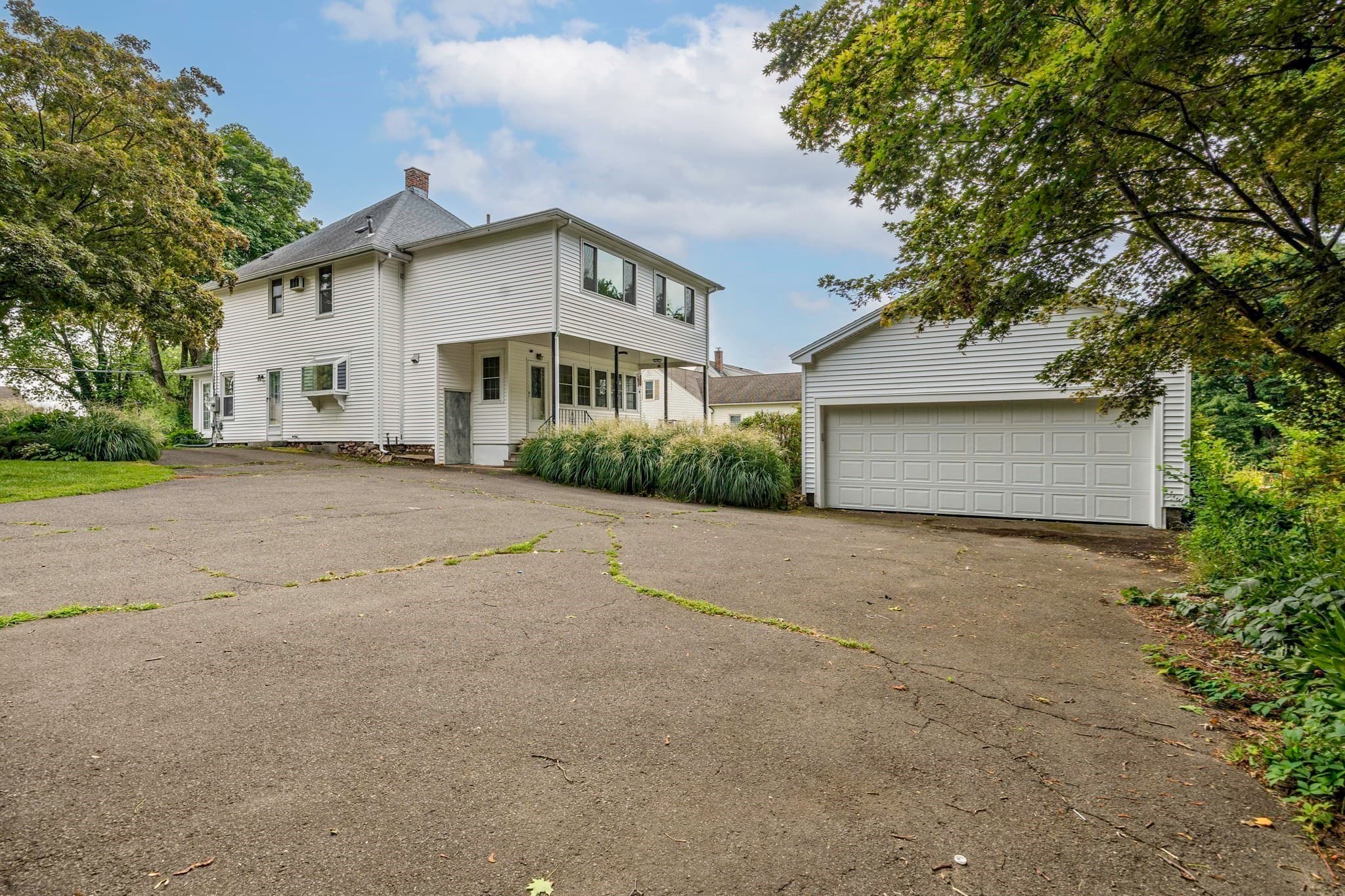 Single Family Residence at 69 East St, South Hadley MA 01075, South Hadley, photo 2 of 38