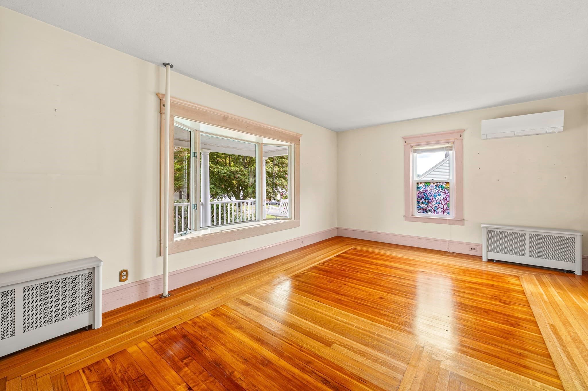 Single Family Residence at 69 East St, South Hadley MA 01075, South Hadley, photo 12 of 38