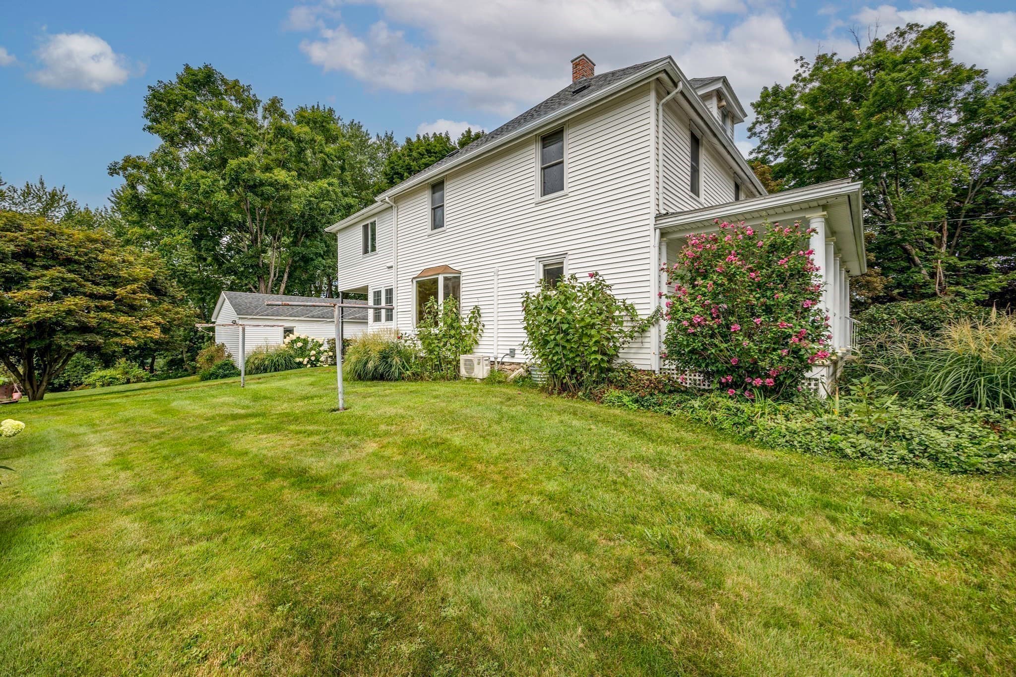 Single Family Residence at 69 East St, South Hadley MA 01075, South Hadley, photo 33 of 38