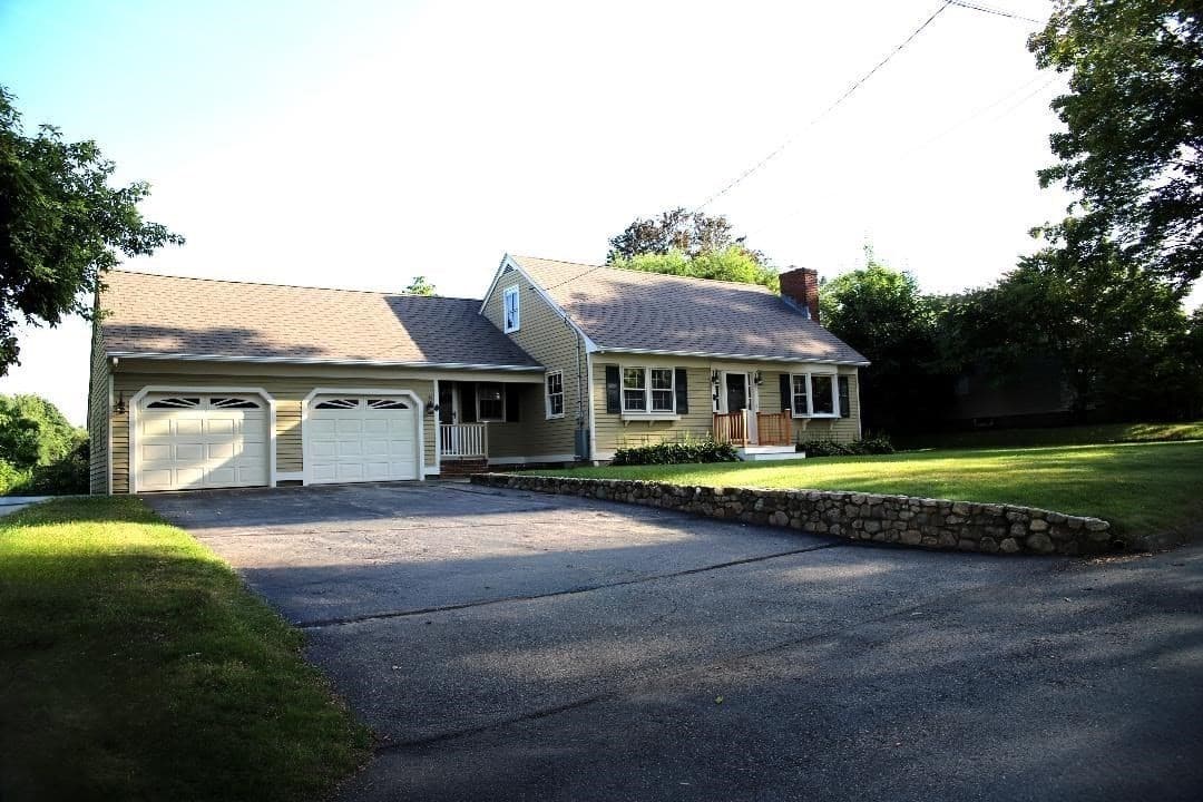 Single Family Residence at 6 Edgewood Ln, Mattapoisett MA 02739, Mattapoisett, photo 3 of 15