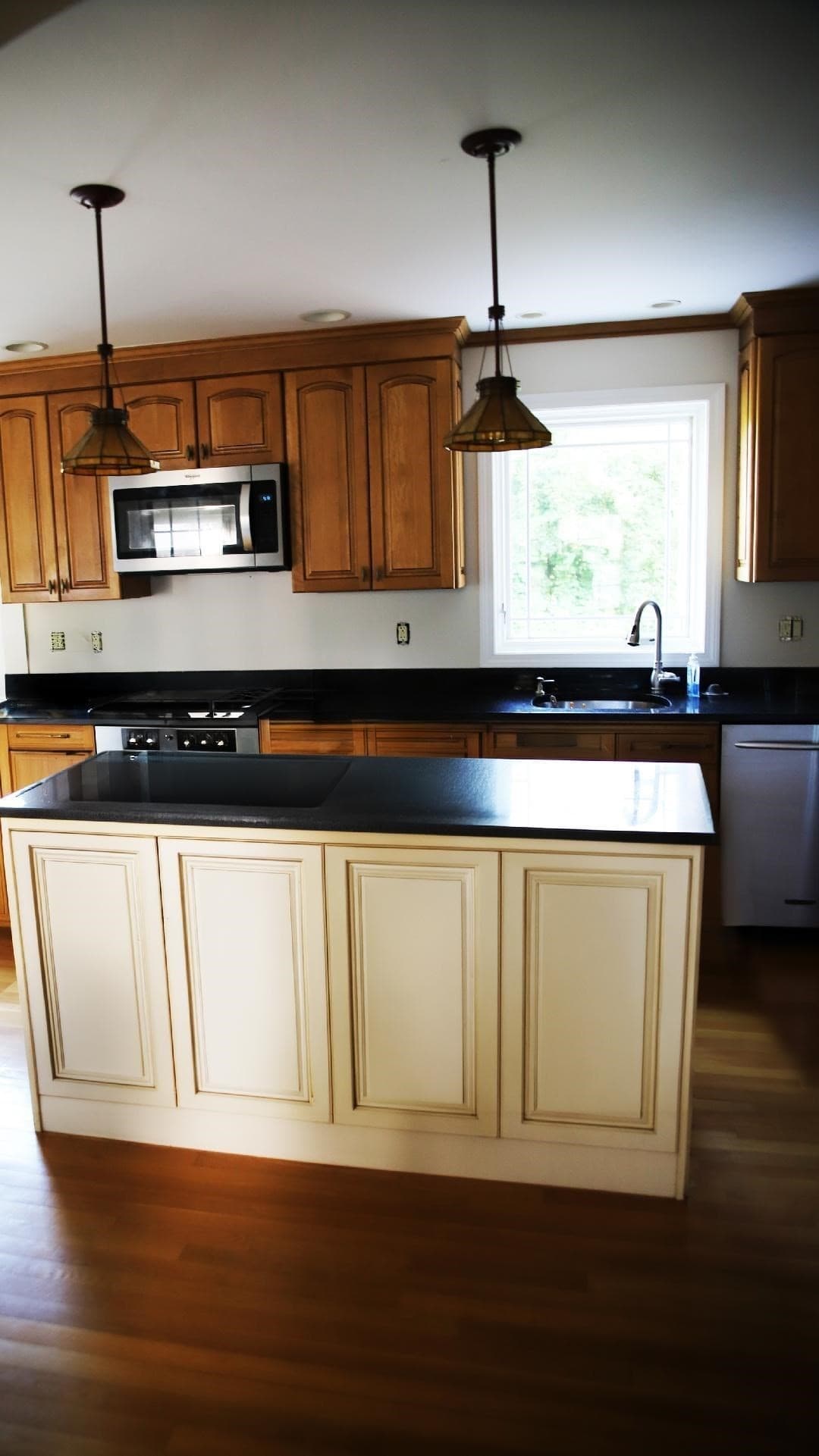 Single Family Residence at 6 Edgewood Ln, Mattapoisett MA 02739, Mattapoisett, photo 11 of 15