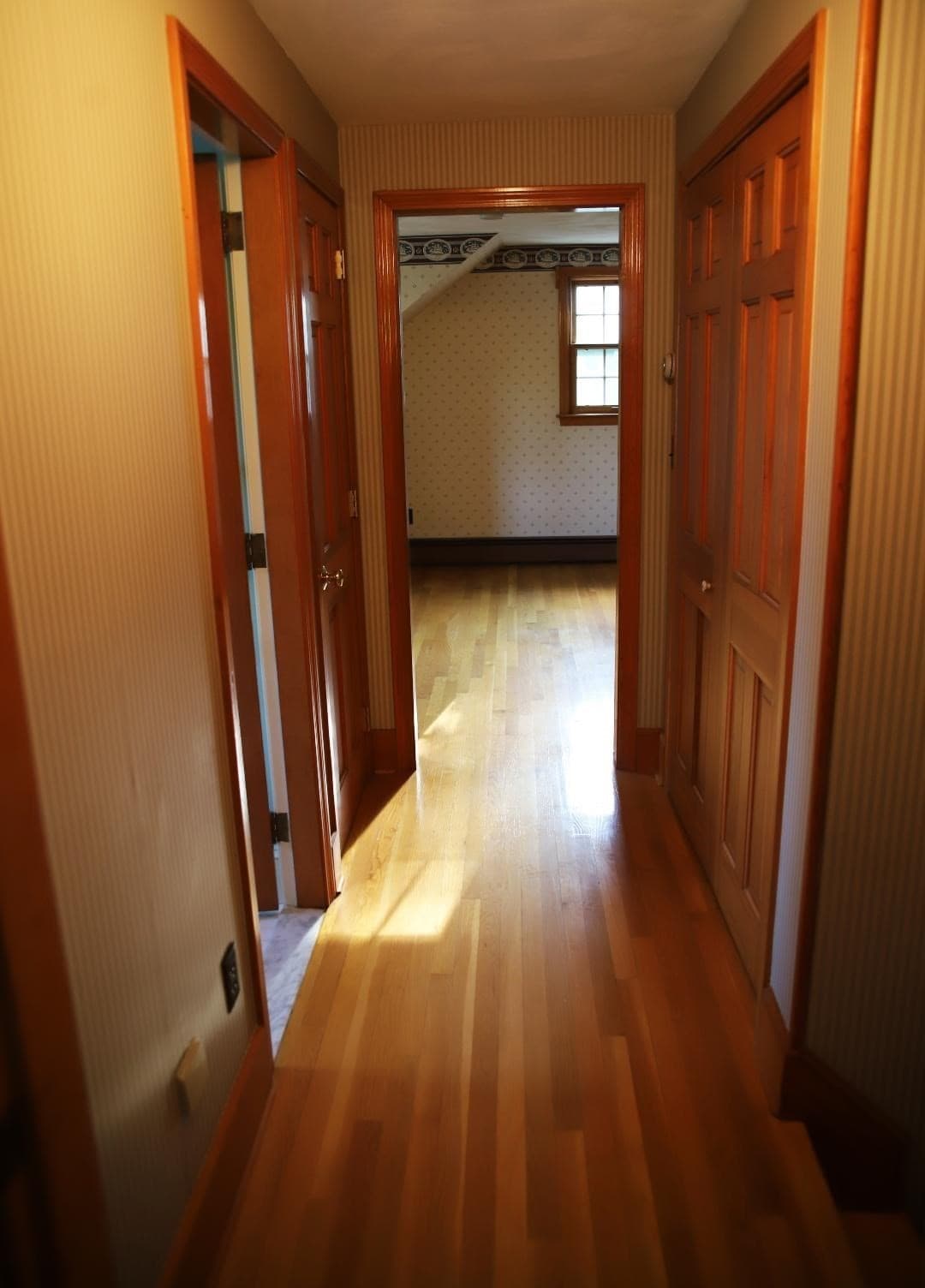 Single Family Residence at 6 Edgewood Ln, Mattapoisett MA 02739, Mattapoisett, photo 8 of 15