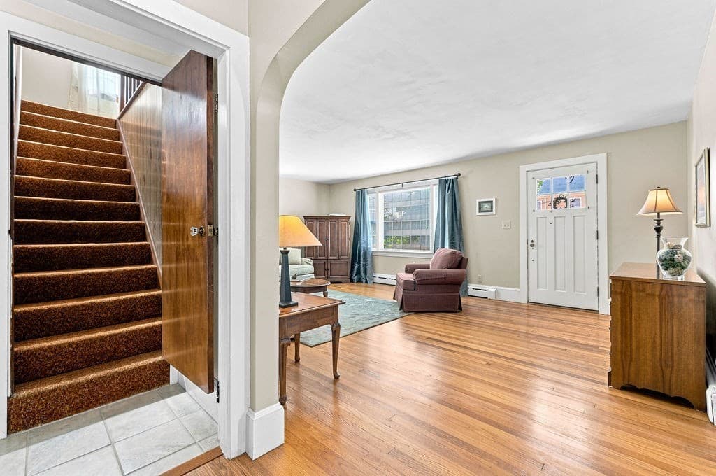 Single Family Residence at 5 Brewster St, New Bedford MA 02745, New Bedford, photo 18 of 32