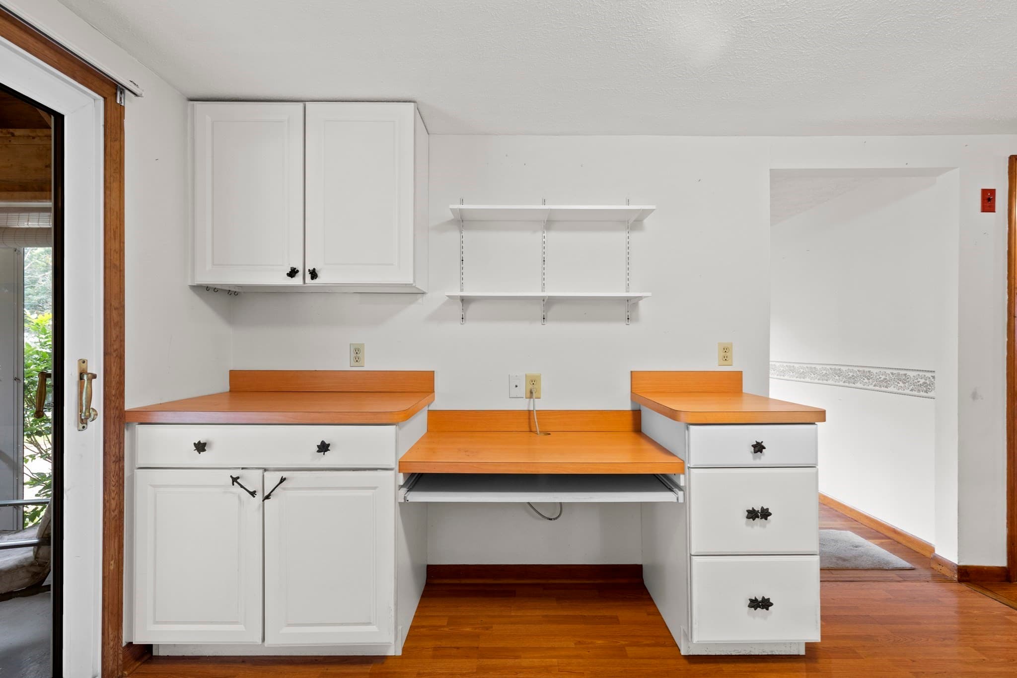 Single Family Residence at 24 Fresh Pond Cir, Plymouth MA 02360, Plymouth, photo 16 of 37
