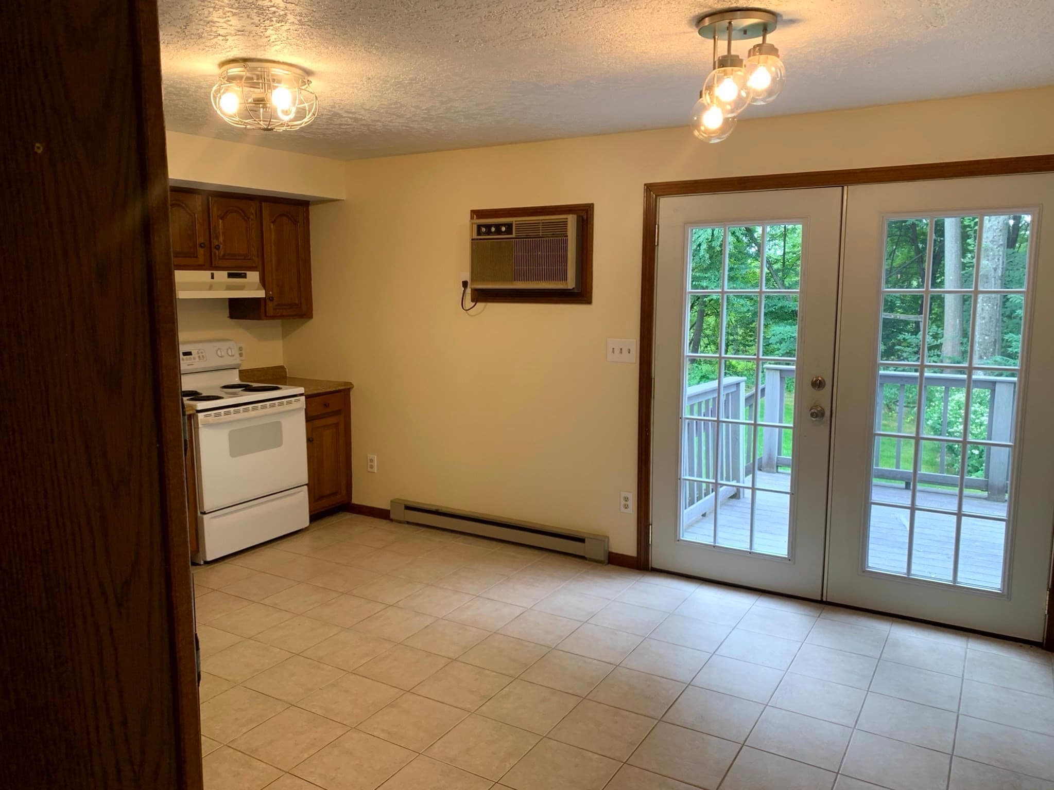 Condominium at 283 Fuller Rd # T, Chicopee MA 01020, Chicopee, photo 6 of 35