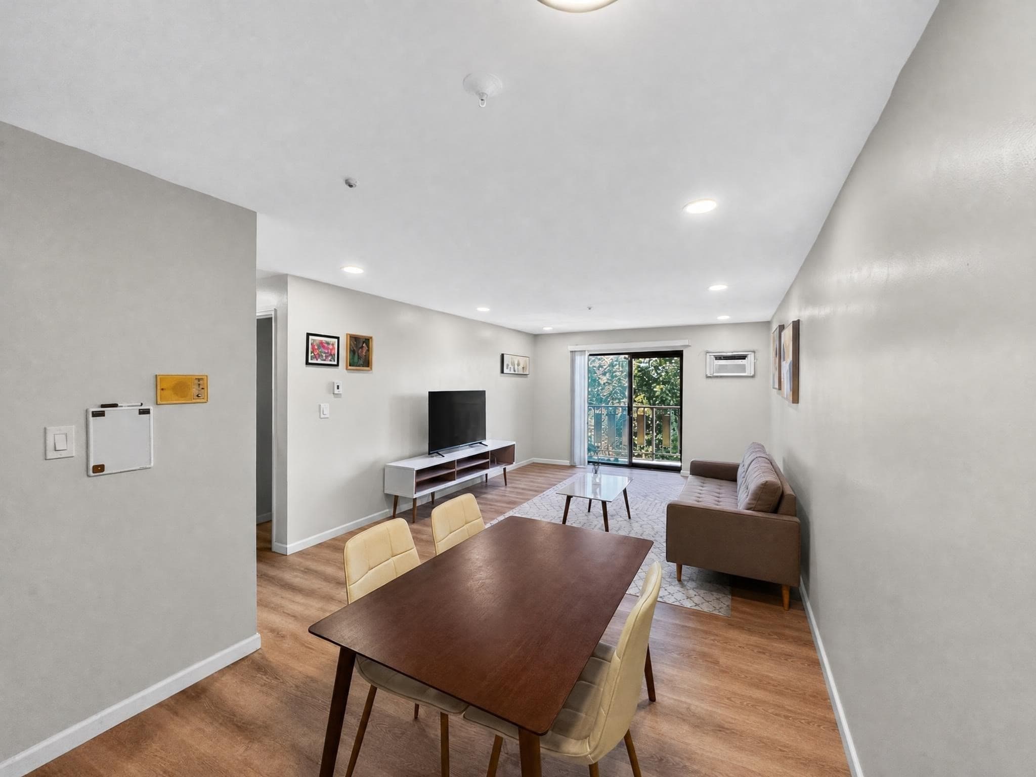 Condominium at 100 Grand View Ave # 7B, Quincy MA 02170, Quincy, photo 10 of 30
