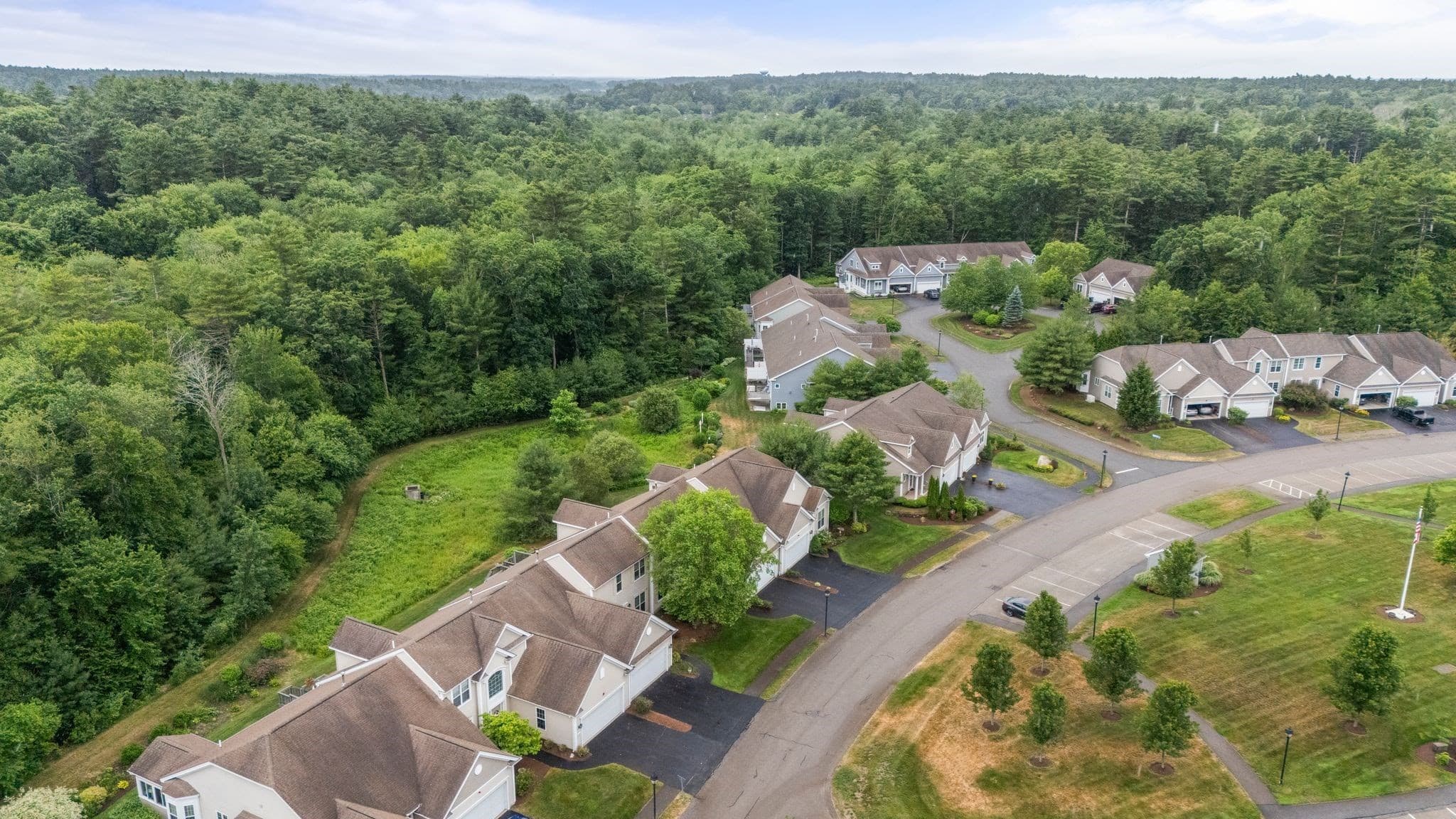 Condominium at 31 Stonebridge Dr # 31, Hanson MA 02341, Hanson, photo 37 of 42