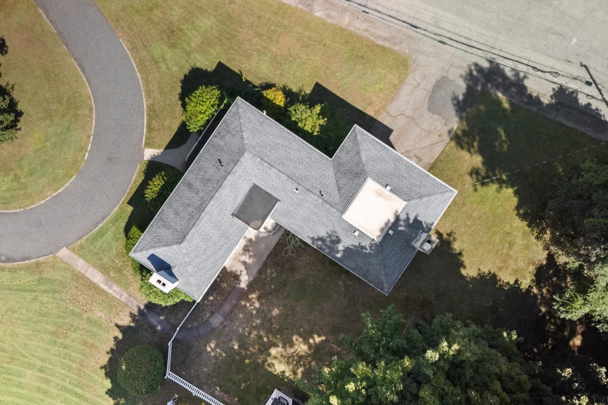 Single Family Residence at 270 Moreland St, Worcester MA 01609, Worcester, photo 36 of 42