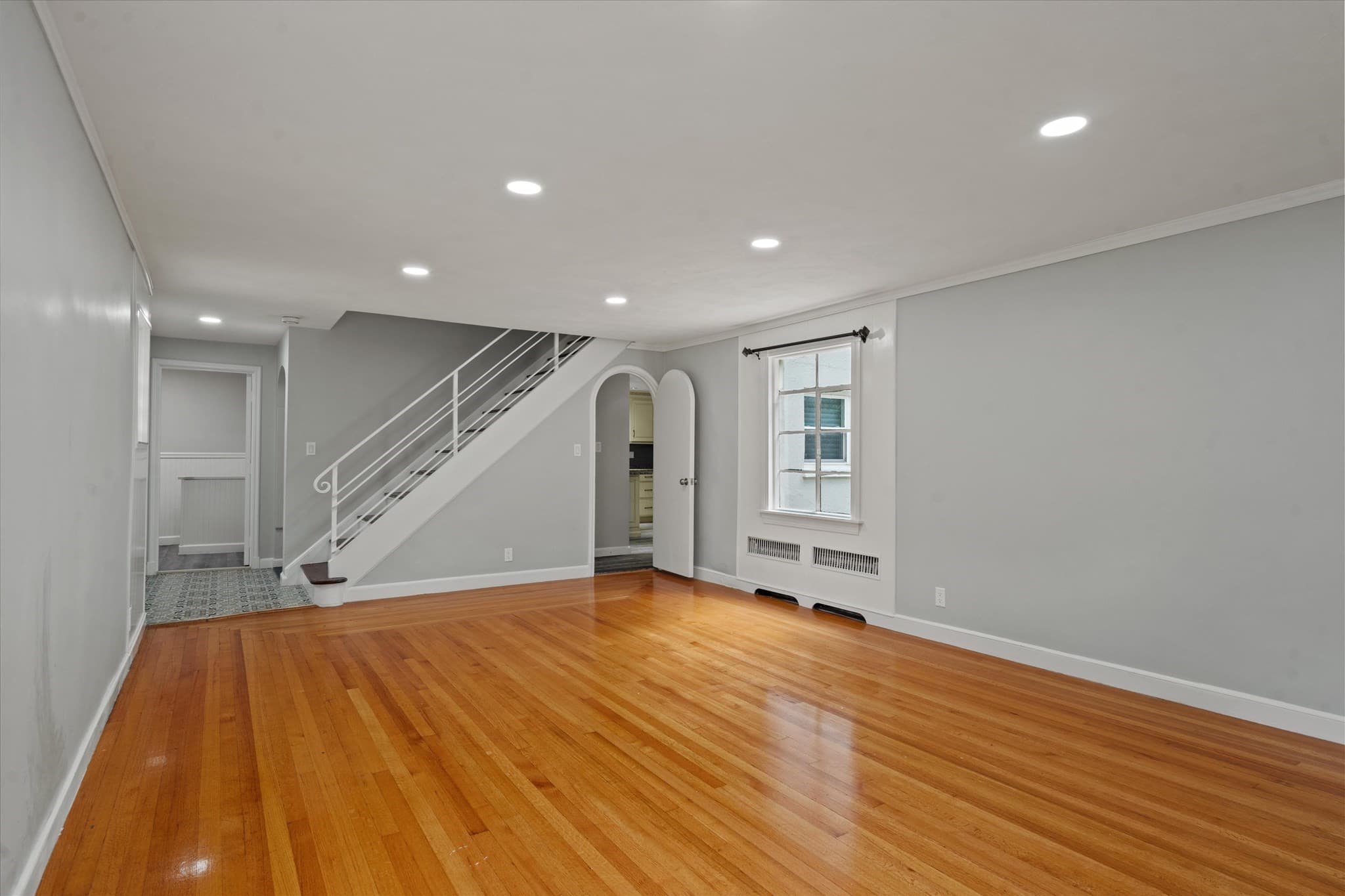 Single Family Residence at 270 Moreland St, Worcester MA 01609, Worcester, photo 14 of 42