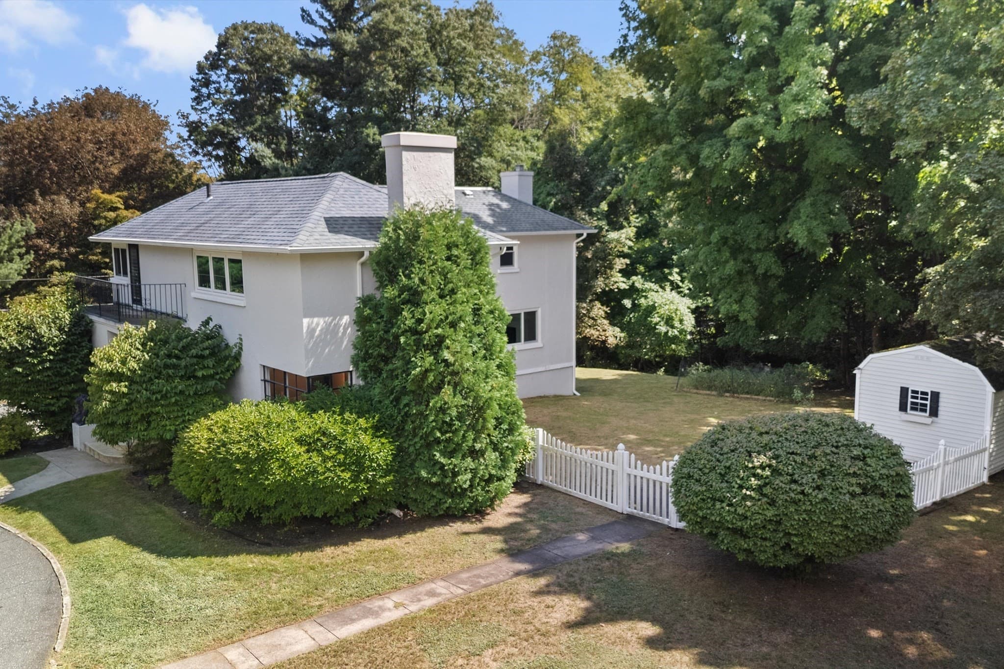 Single Family Residence at 270 Moreland St, Worcester MA 01609, Worcester, photo 4 of 42