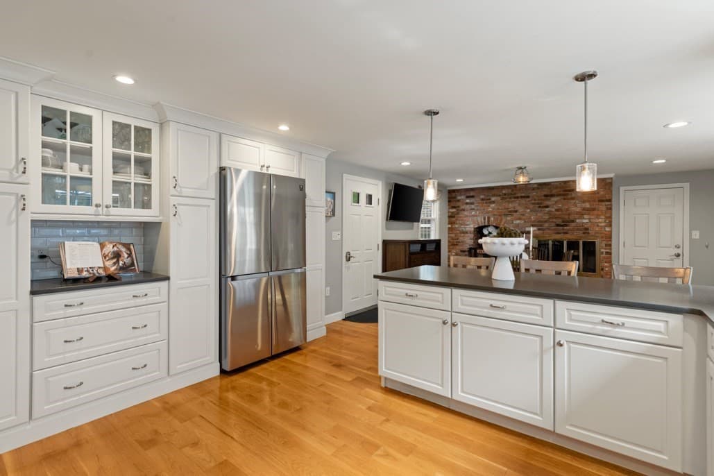 Single Family Residence at 24 Edgemere Rd, Lynnfield MA 01940, Lynnfield, photo 15 of 42