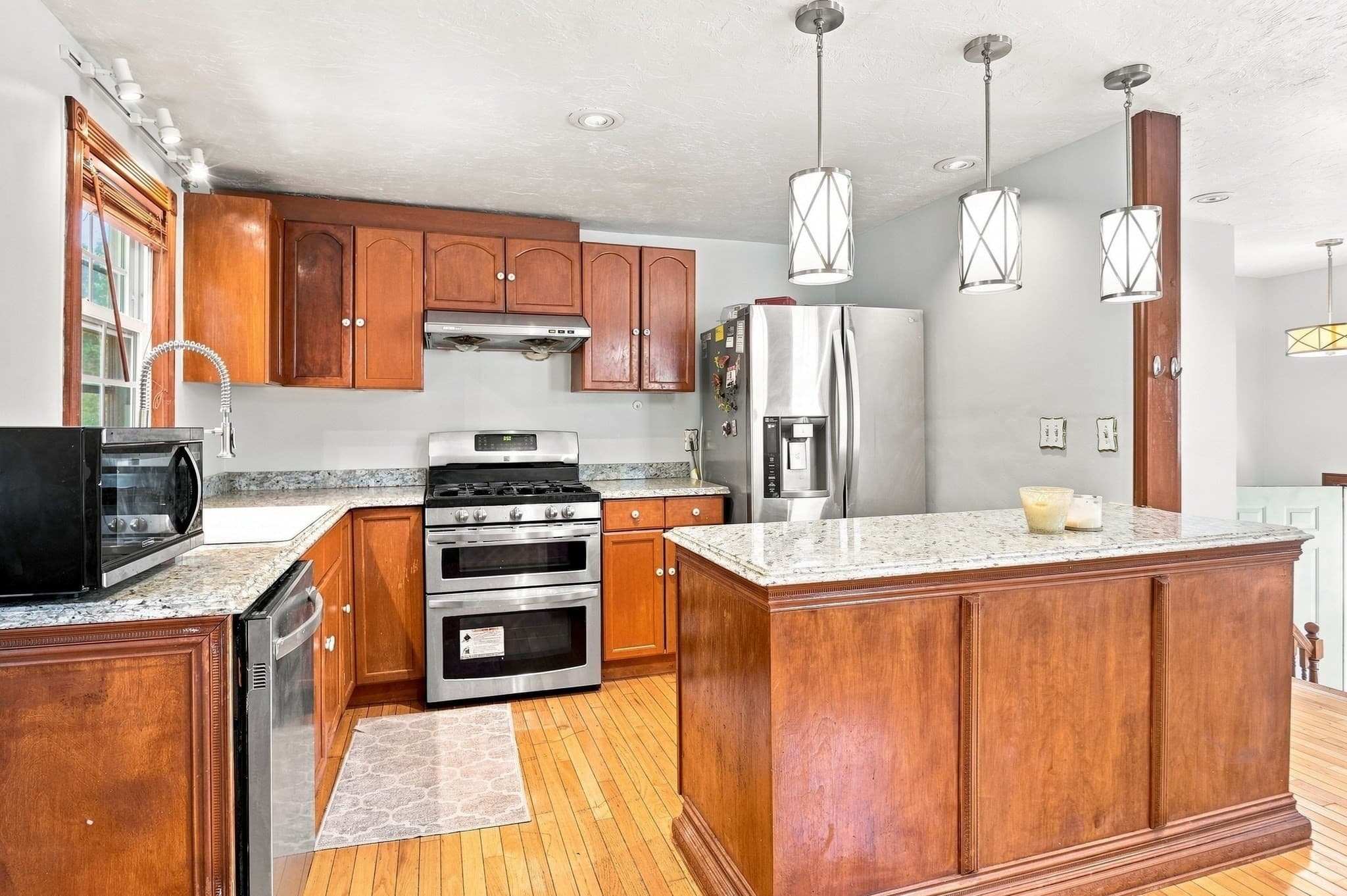 Single Family Residence at 30 Parsons Hill Dr, Worcester MA 01603, Worcester, photo 4 of 34