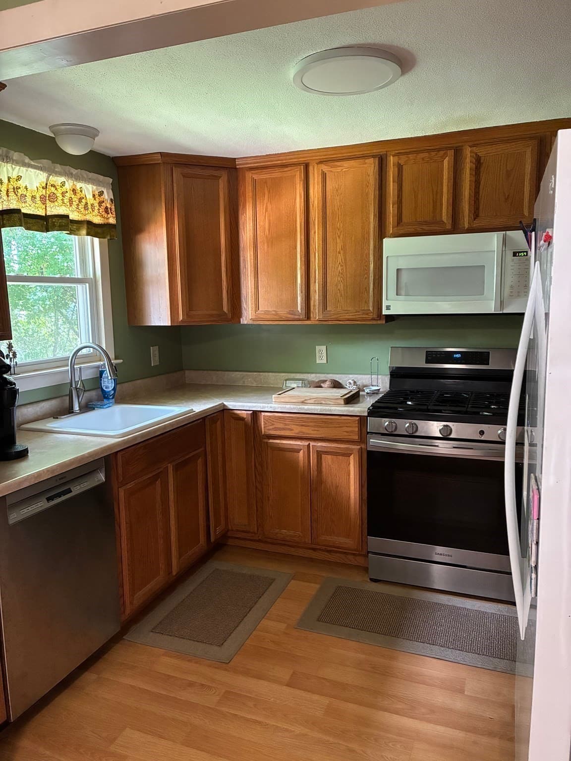 Single Family Residence at 89 Porter Rd, Marlborough MA 01752, Marlborough, photo 6 of 25