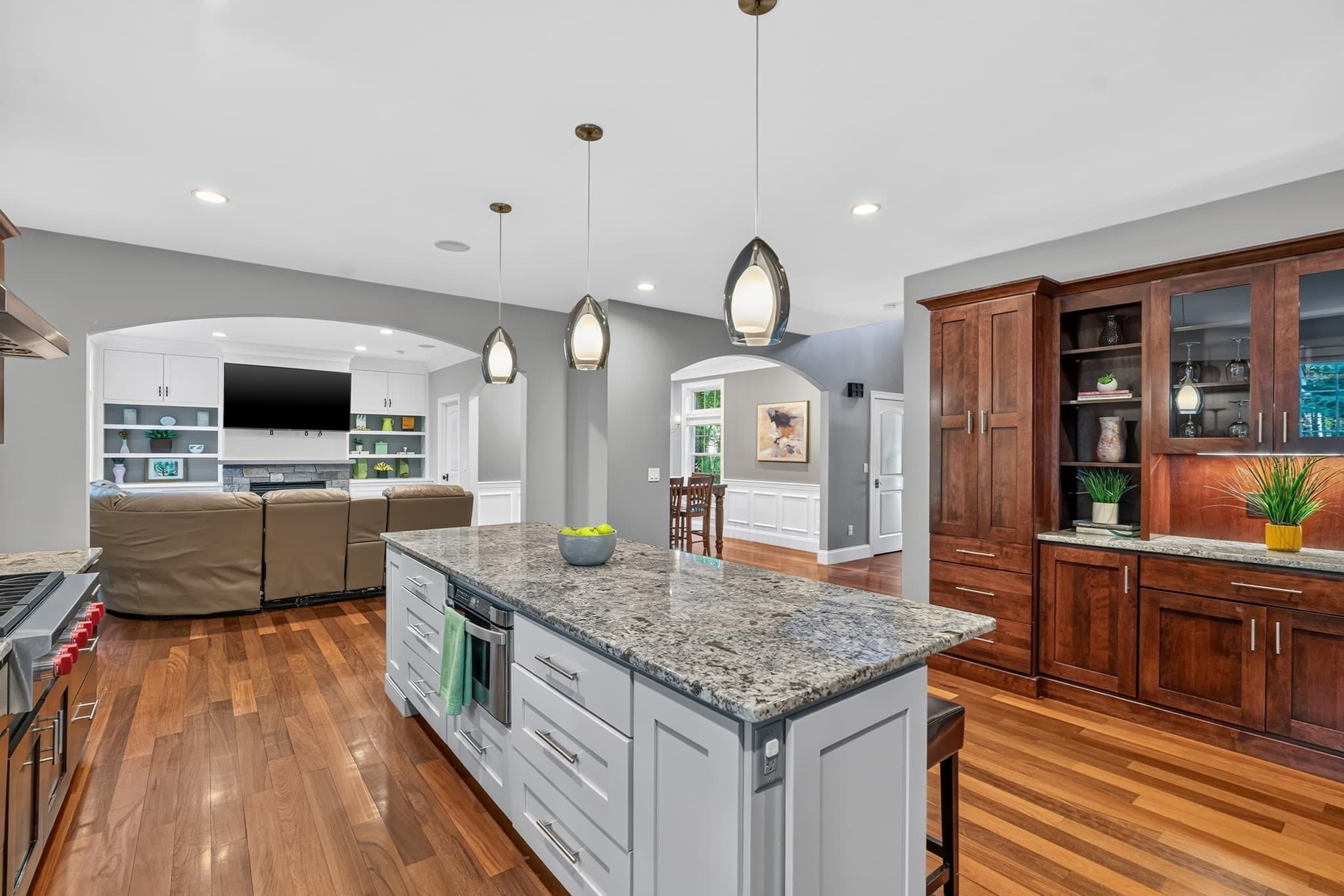 Single Family Residence at 9 Old Farm Circle, Wayland MA 01778, Wayland, photo 4 of 26