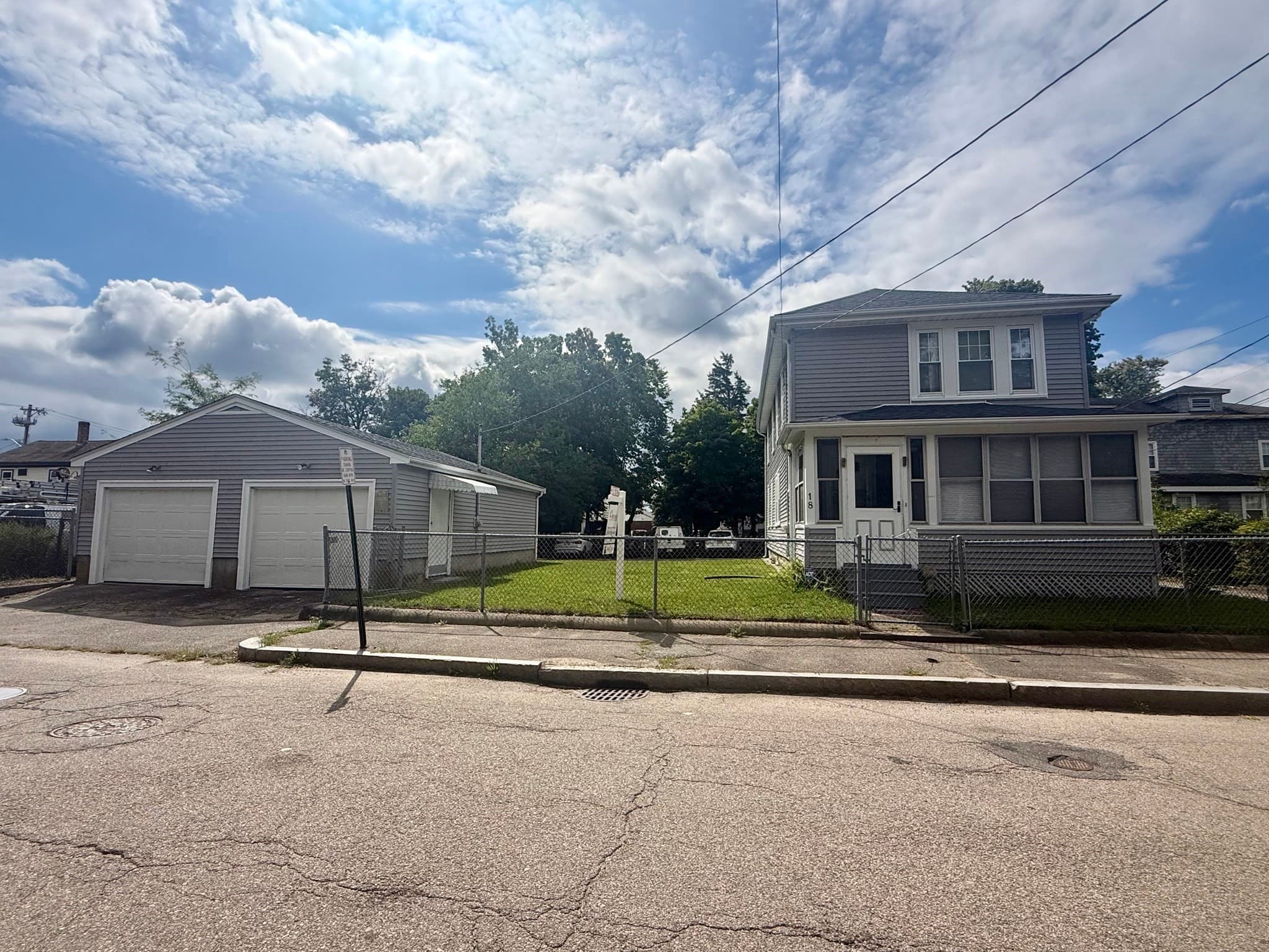 Single Family Residence at 18 Ford St, Brockton MA 02301, Brockton, photo 2 of 42