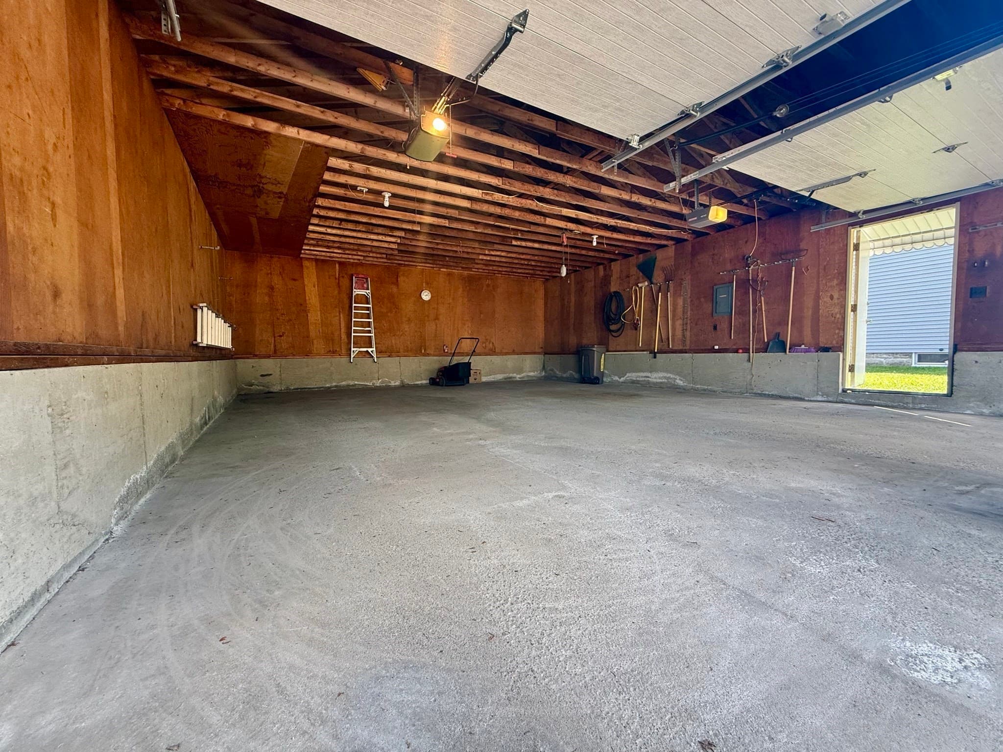 Single Family Residence at 18 Ford St, Brockton MA 02301, Brockton, photo 40 of 42