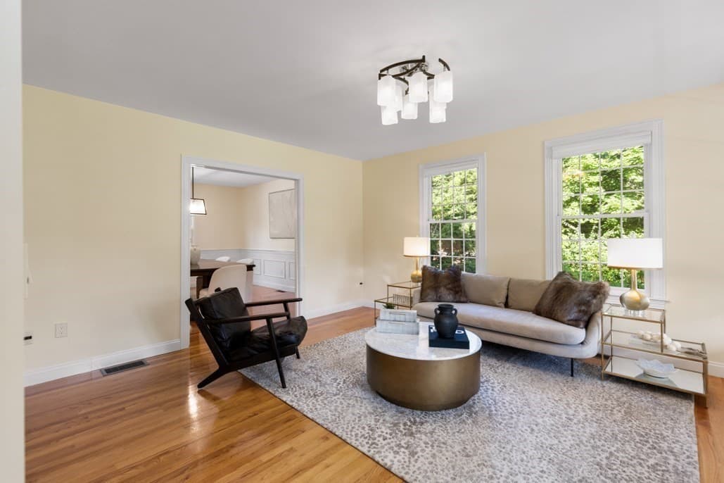 Single Family Residence at 5 Green Meadow Dr, Lynnfield MA 01940, Lynnfield, photo 7 of 42