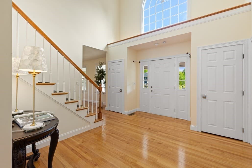 Single Family Residence at 5 Green Meadow Dr, Lynnfield MA 01940, Lynnfield, photo 5 of 42