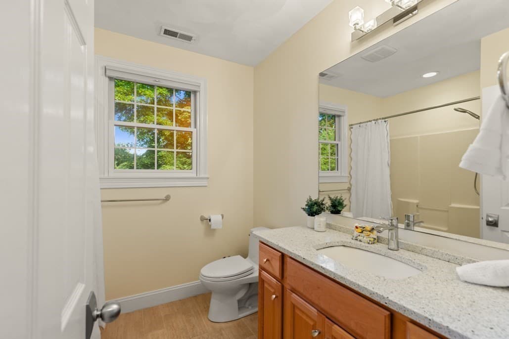 Single Family Residence at 5 Green Meadow Dr, Lynnfield MA 01940, Lynnfield, photo 30 of 42