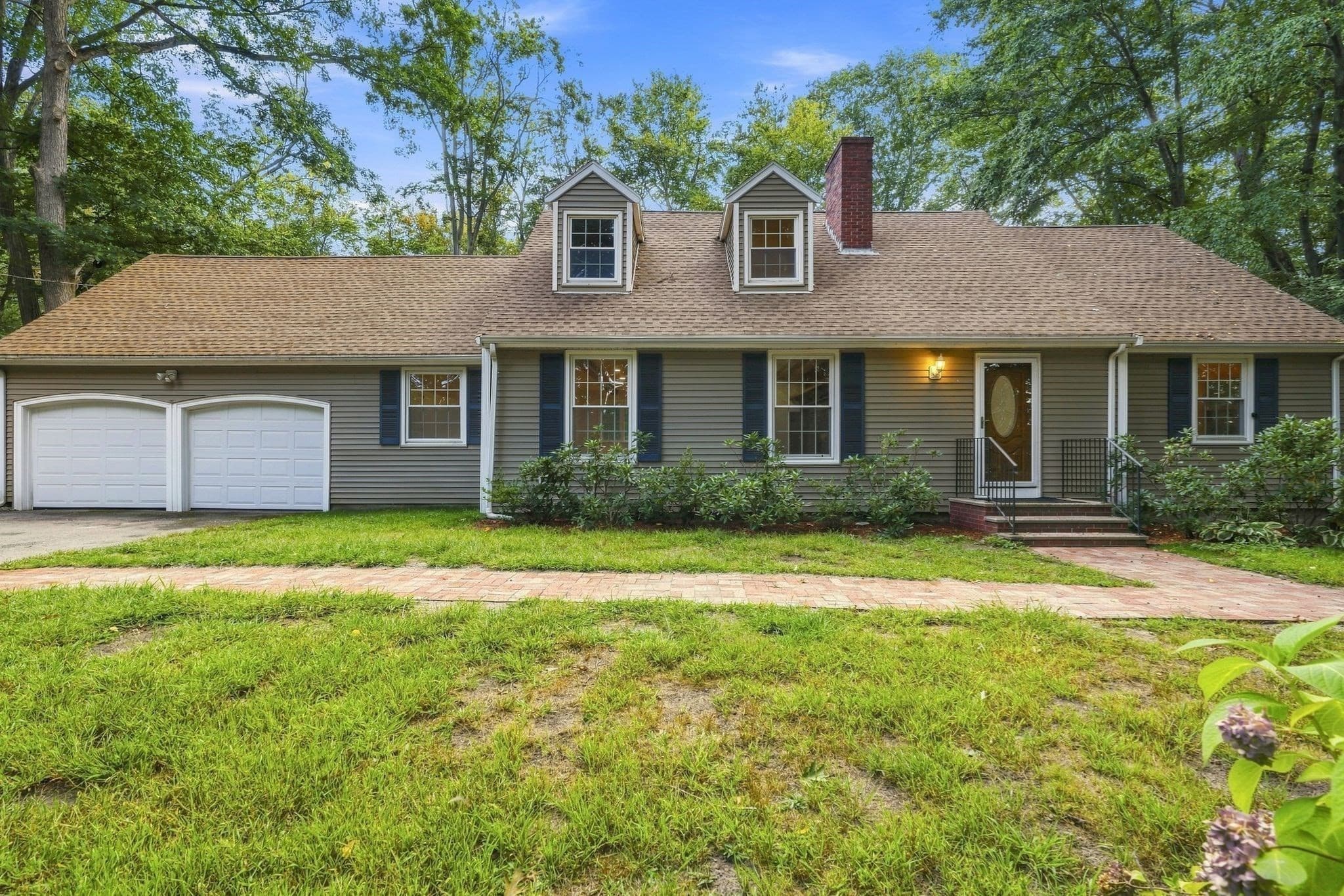 Single Family Residence at 23 Bradford Street, North Andover MA 01845, North Andover, photo 2 of 36