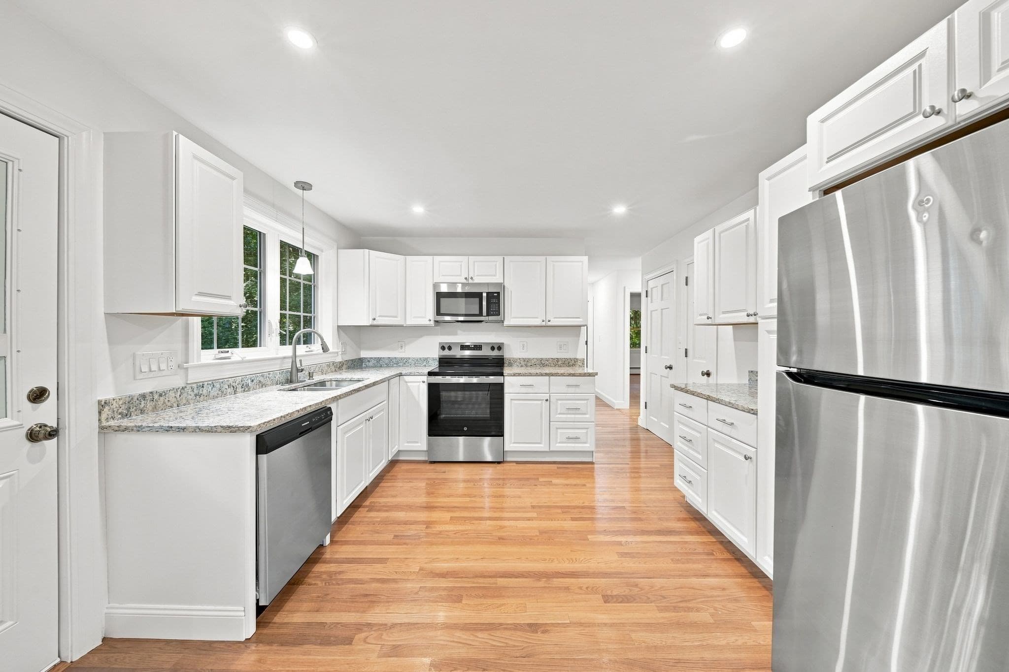Single Family Residence at 23 Bradford Street, North Andover MA 01845, North Andover, photo 9 of 36