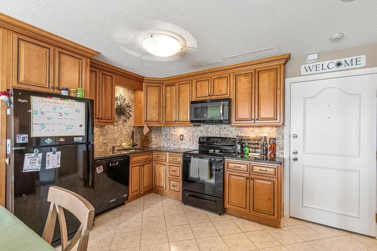 Condominium at 160 Burkhall St # 604, Weymouth MA 02190, Weymouth, photo 9 of 38