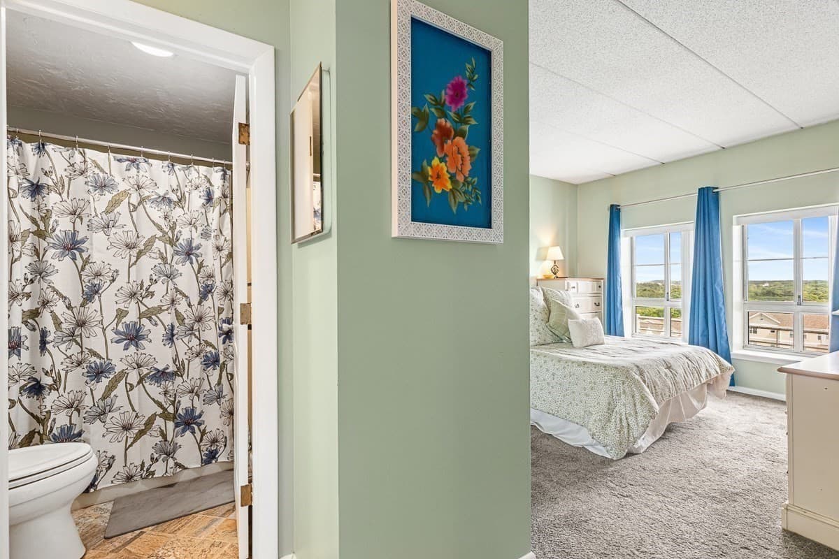 Condominium at 160 Burkhall St # 604, Weymouth MA 02190, Weymouth, photo 24 of 38