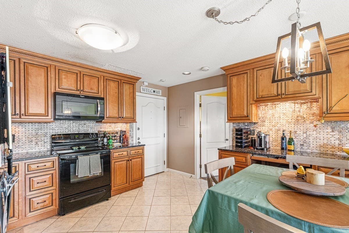 Condominium at 160 Burkhall St # 604, Weymouth MA 02190, Weymouth, photo 11 of 38