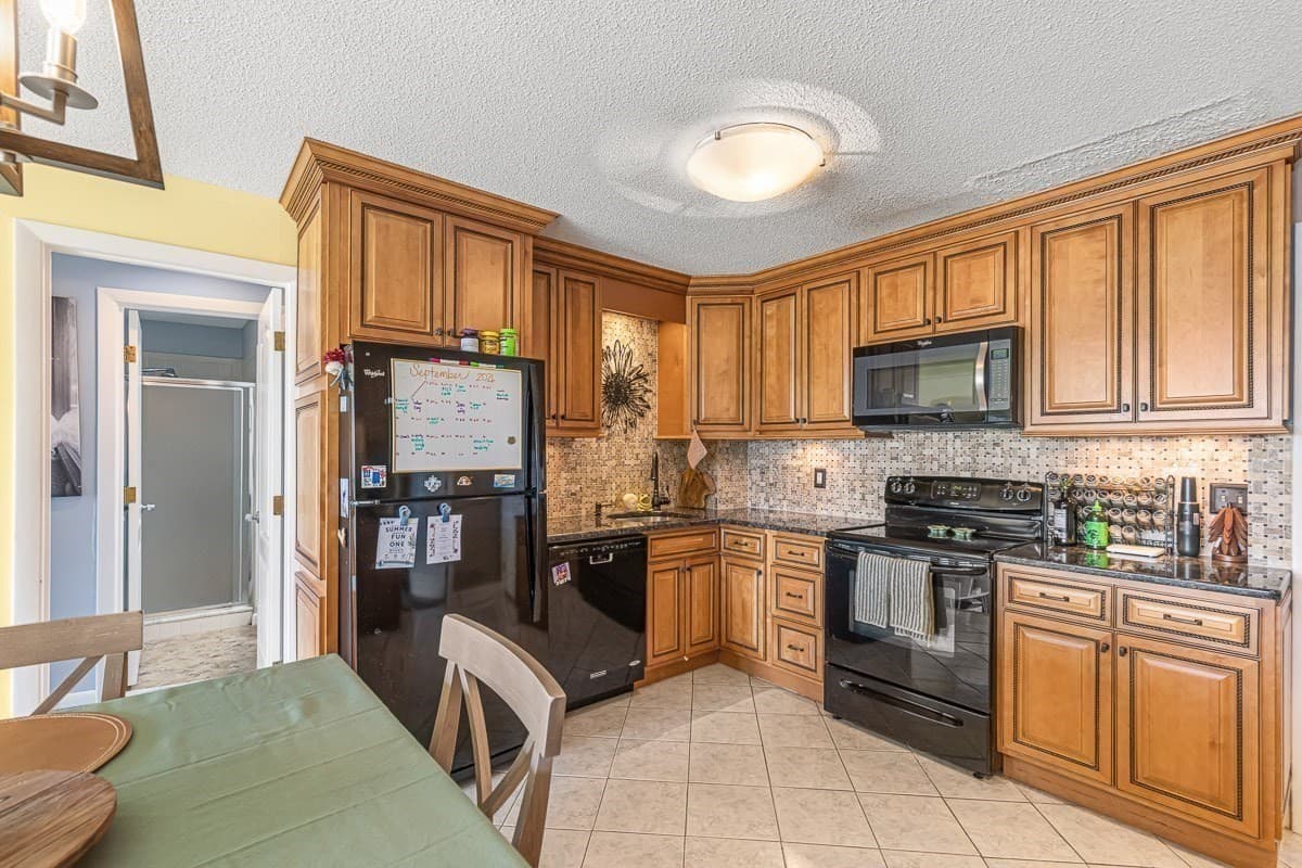 Condominium at 160 Burkhall St # 604, Weymouth MA 02190, Weymouth, photo 8 of 38