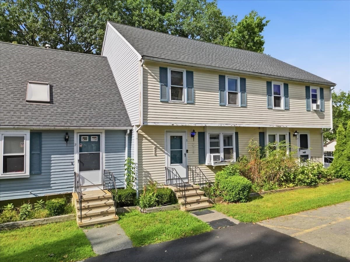 Condominium at 600 N Montello St # 3, Brockton MA 02301, Brockton, photo 3 of 24