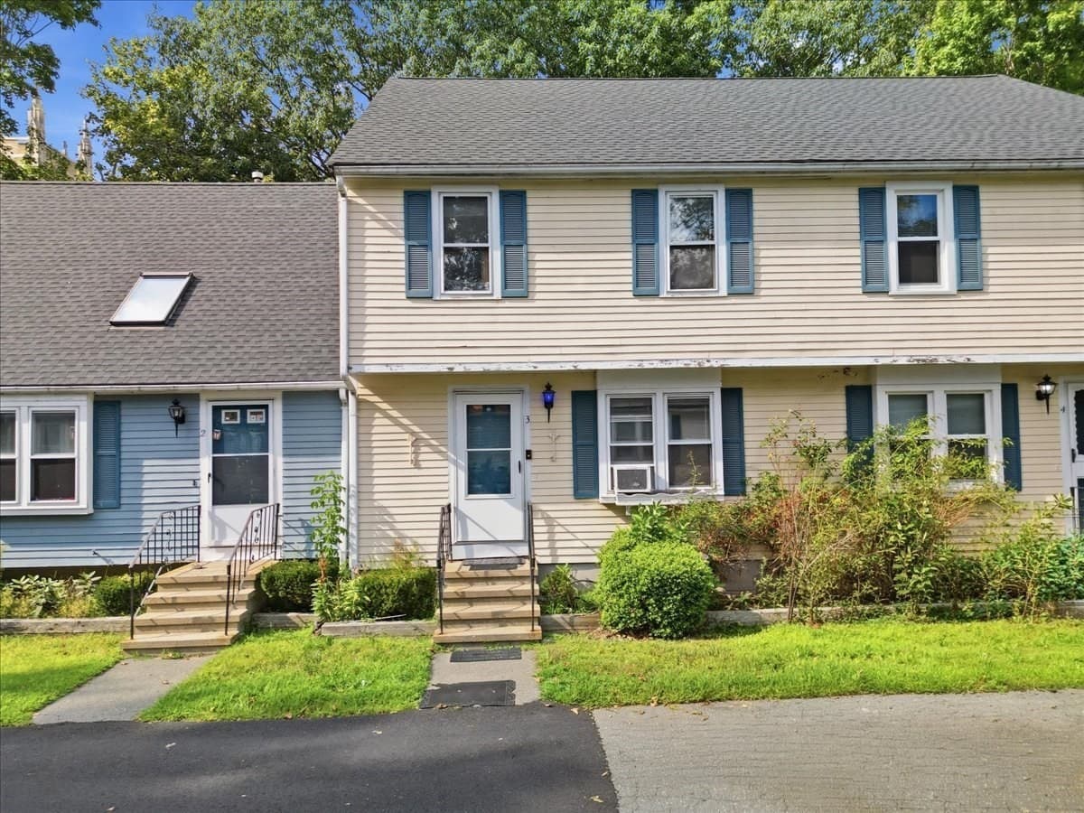 600 N Montello St # 3, Brockton MA 02301