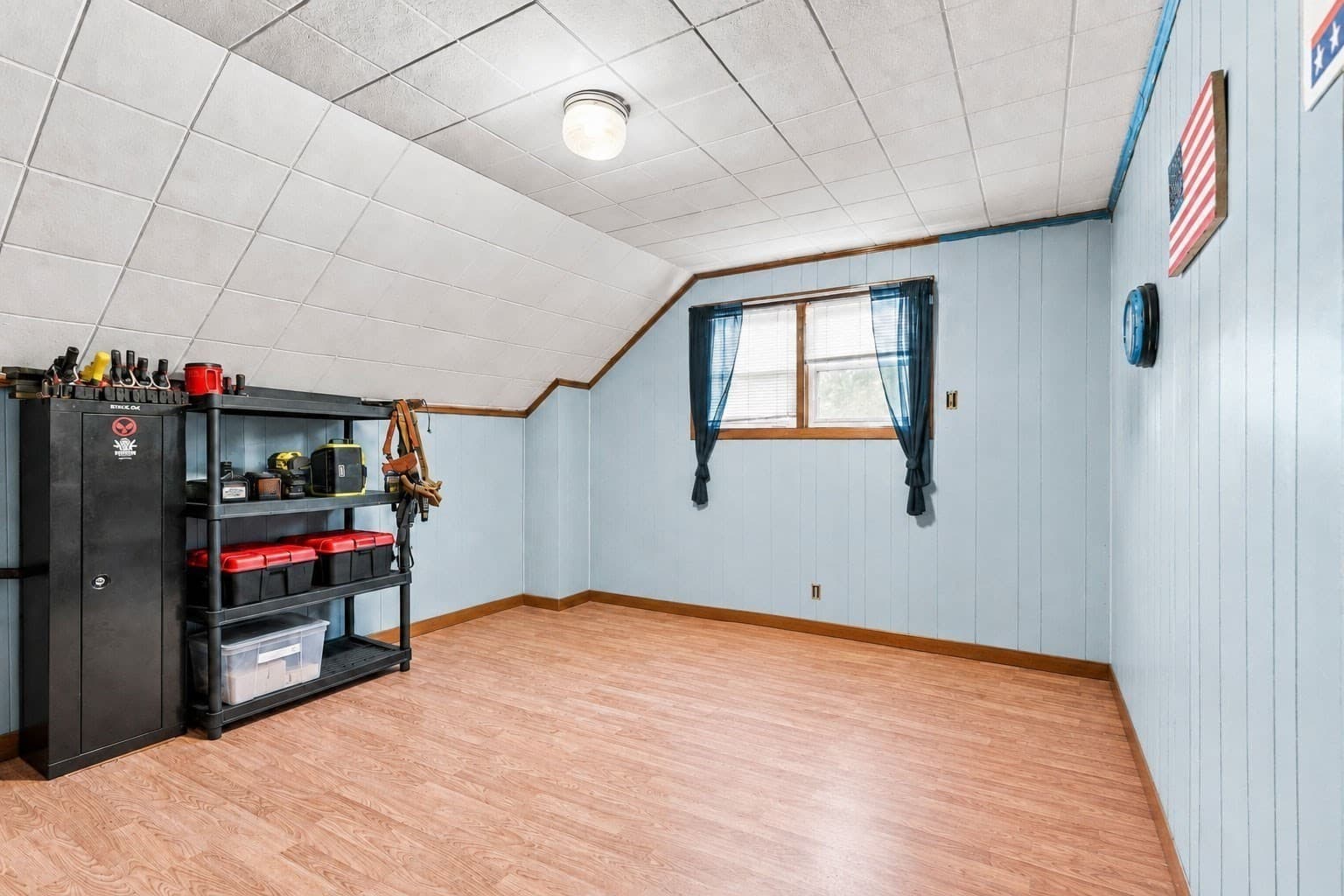 Single Family Residence at 257 Austin St, New Bedford MA 02740, New Bedford, photo 16 of 22